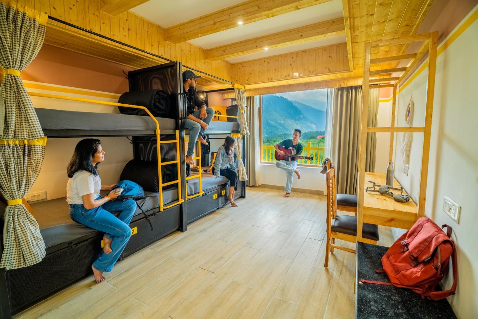 The Old Manali, Manu Temple Hostel *