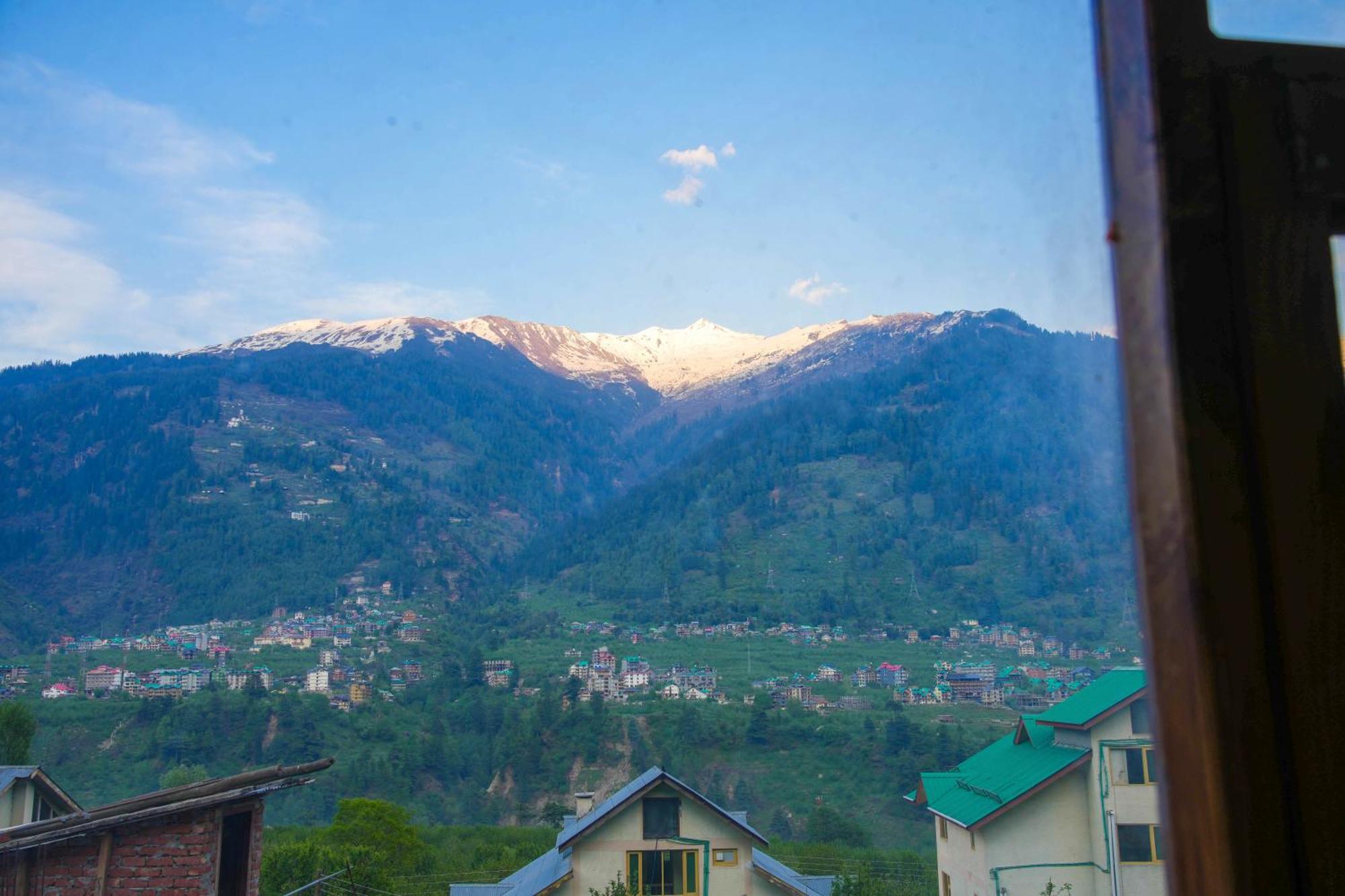 4bhkitchen I Mountainview I Pet Friendly I Garden * Manali (Himachal Pradesh)