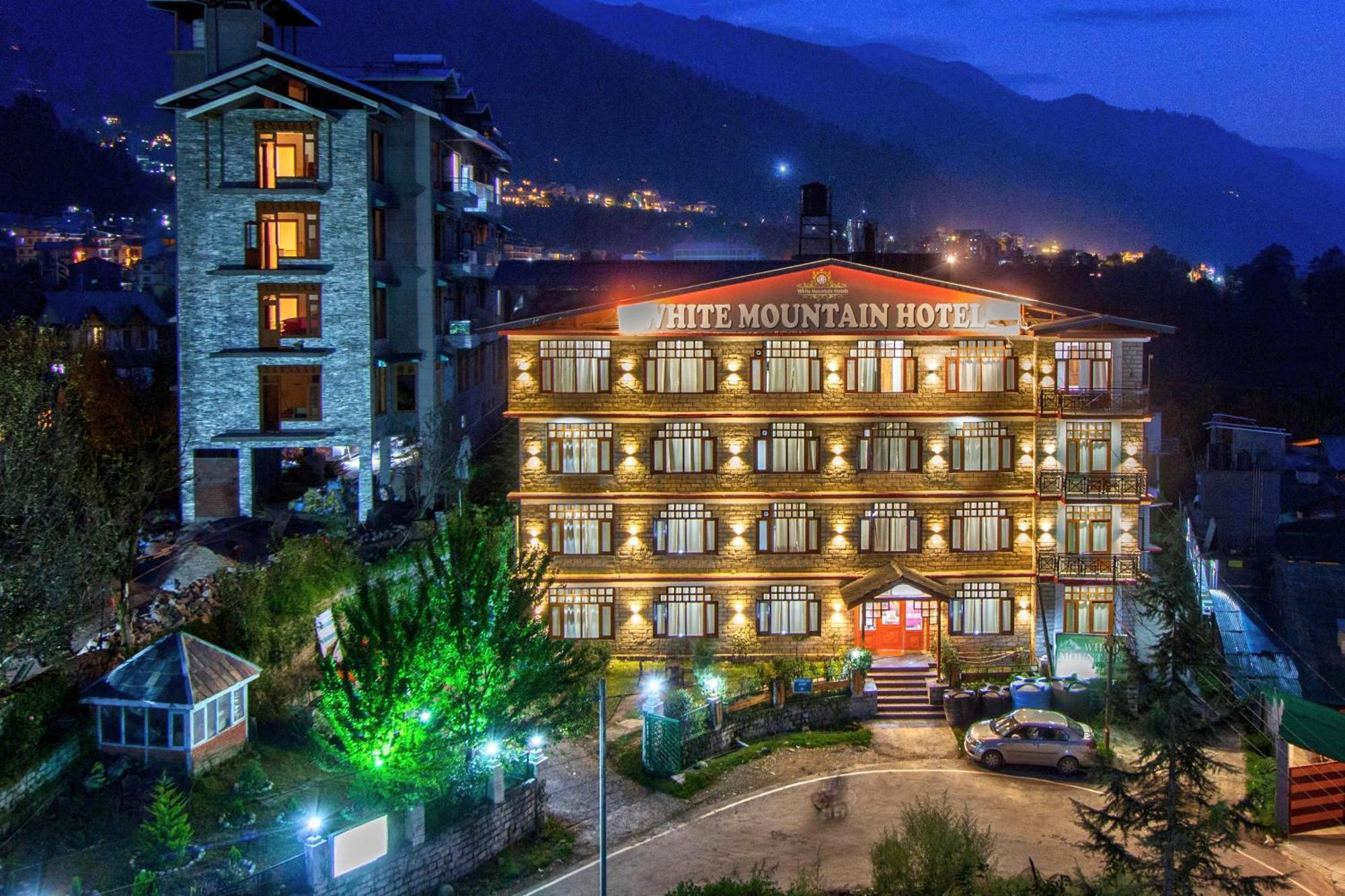 White Mountain Hotel