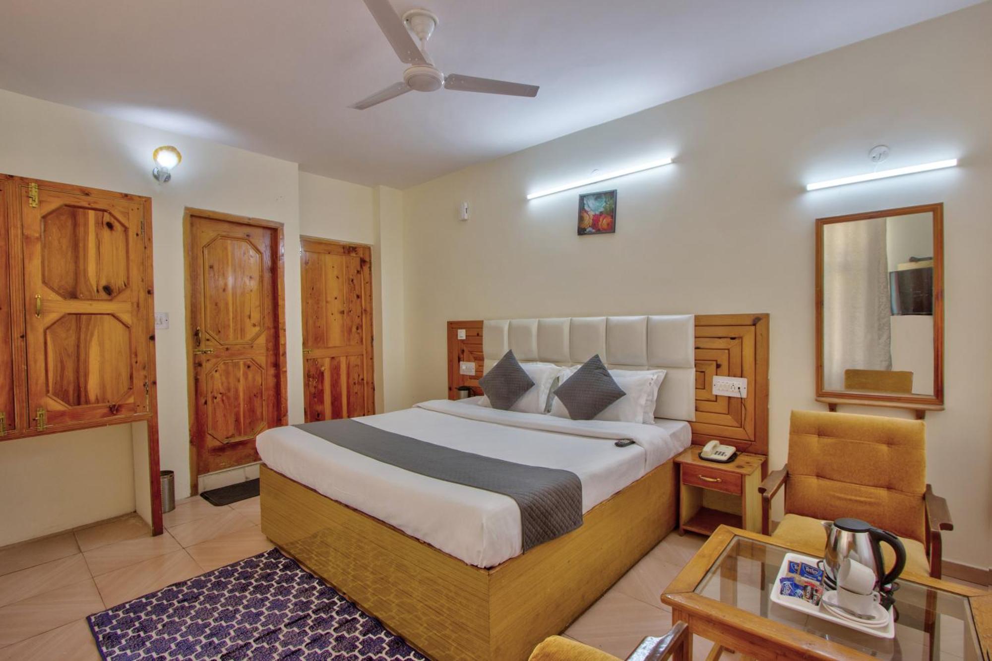 White Mountain Hotel Manali (Himachal Pradesh)