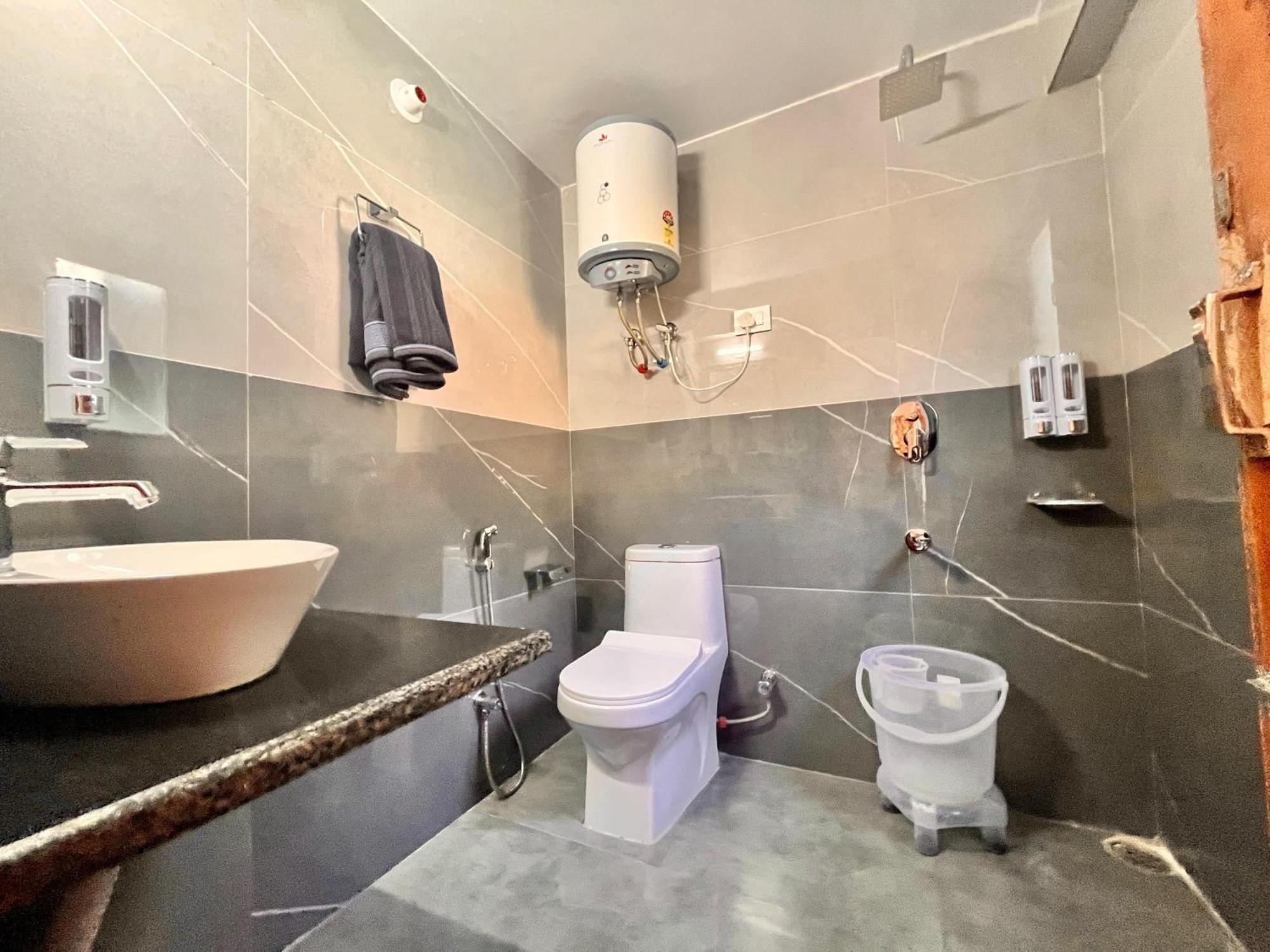 Hotel Ganga - Affordable Luxury Near Mall Road