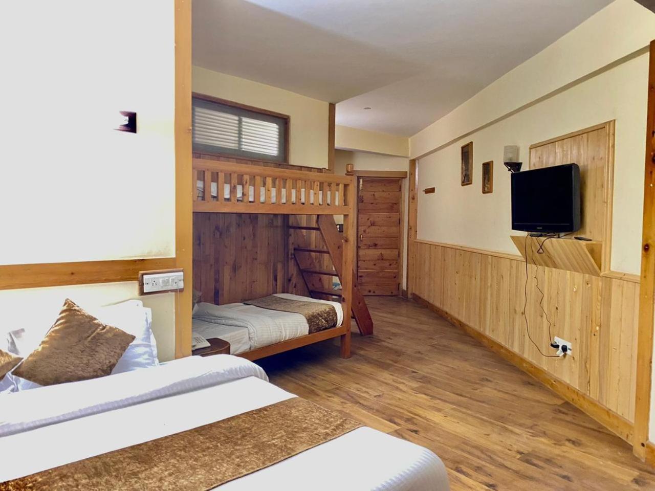 The Vashisht, - A Four Star Luxury Hotel 4*