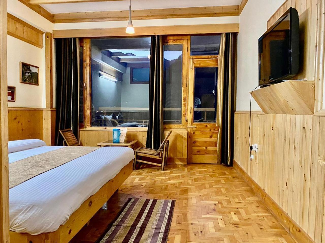 The Vashisht, - A Four Star Luxury 4*