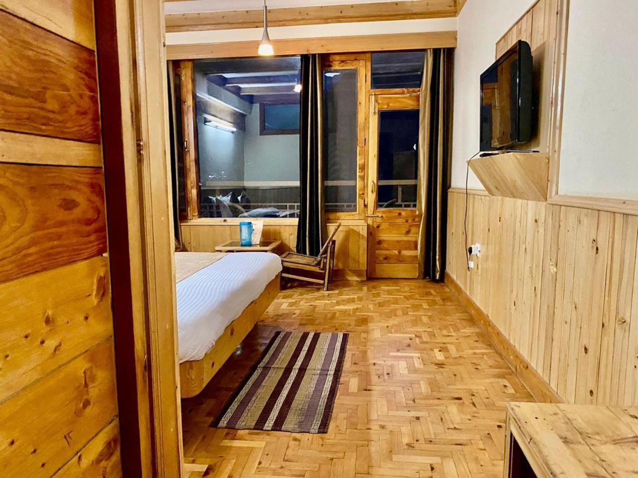 Hotel The Vashisht, - A Four Star Luxury Manali (Himachal Pradesh)