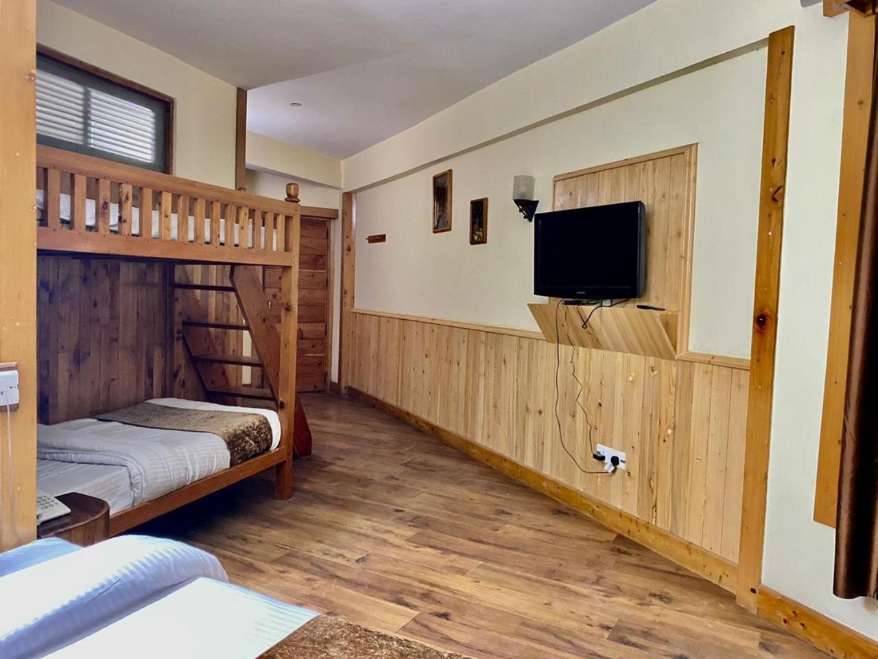 Hotel The Vashisht, - A Four Star Luxury