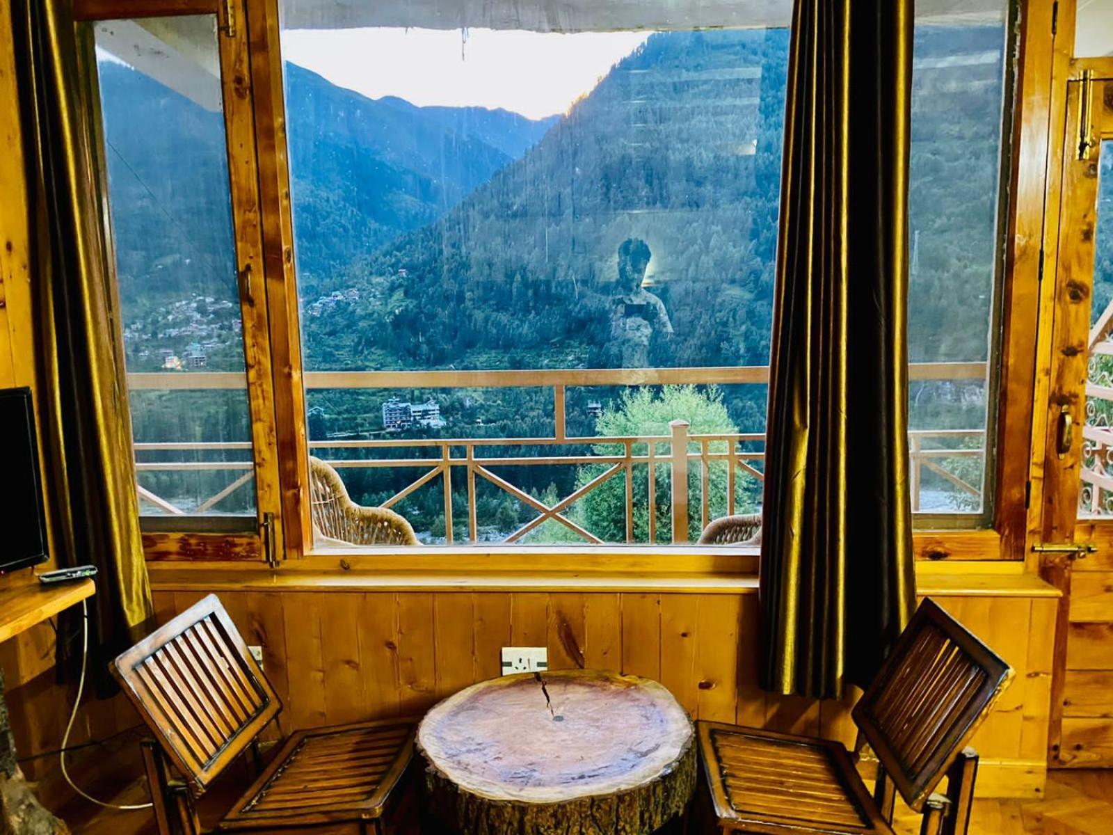 The Vashisht, - A Four Star Luxury 4* Manali (Himachal Pradesh)