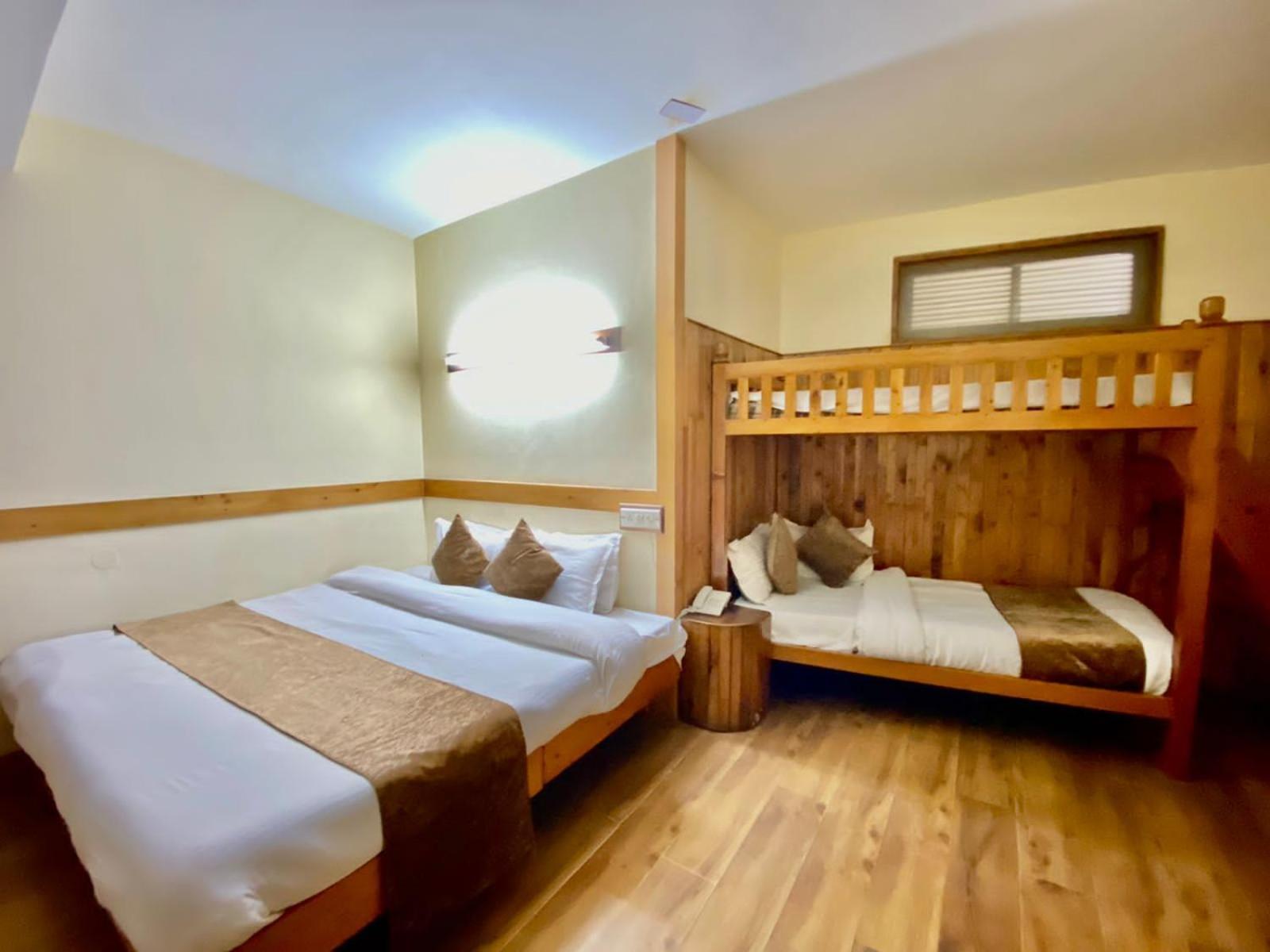 Hotel The Vashisht, - A Four Star Luxury 4*