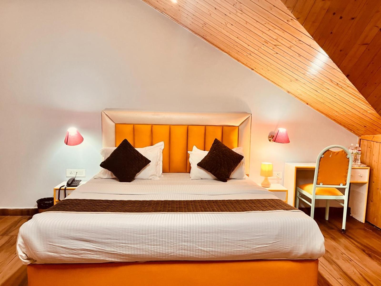 Hadimba Heritage -a Family Hotel, Near Hadimba Temple M 70184-59403 3*