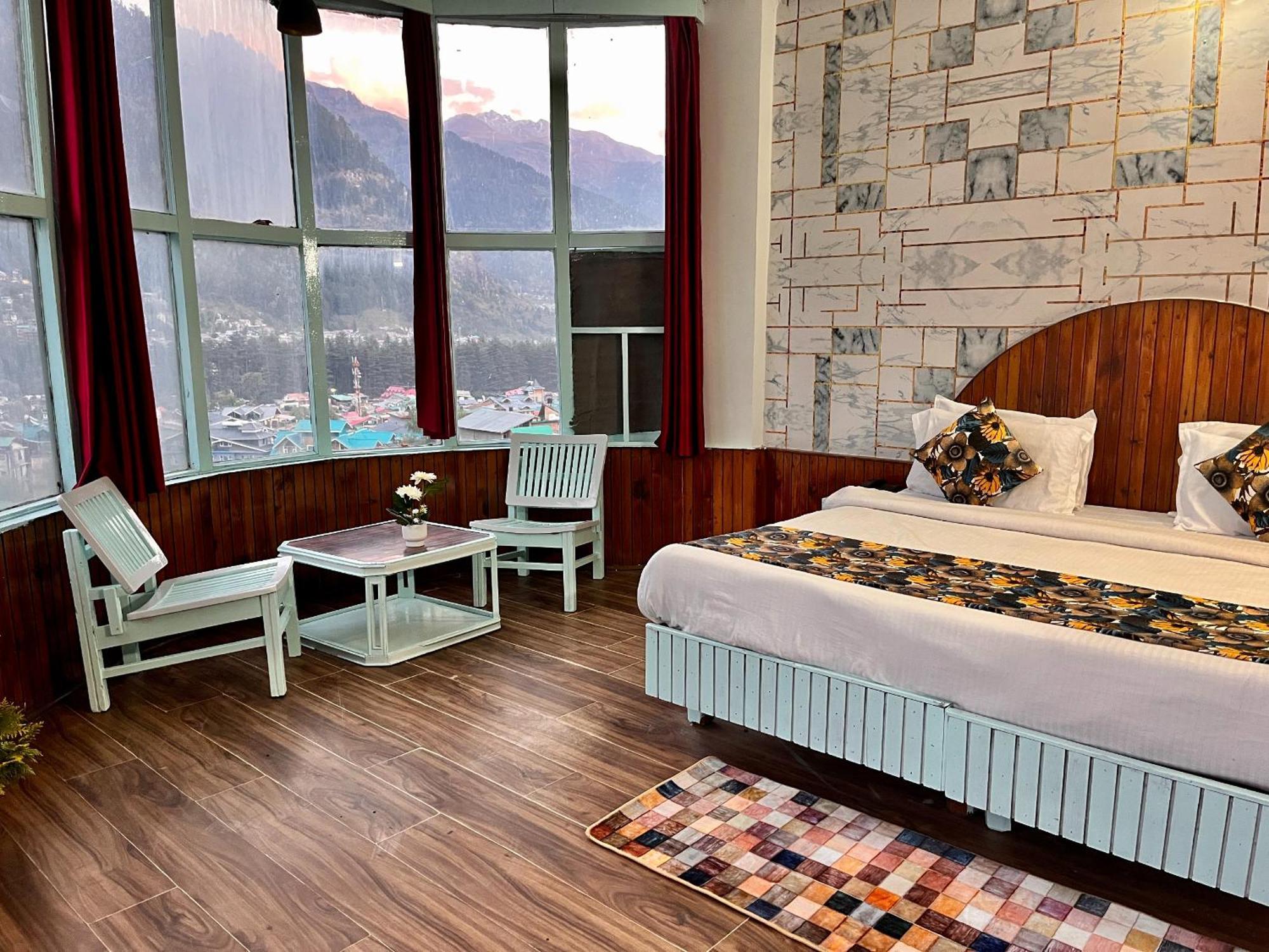 Hadimba Heritage -a Family Hotel, Near Hadimba Temple M 70184-59403 Hotel 3*