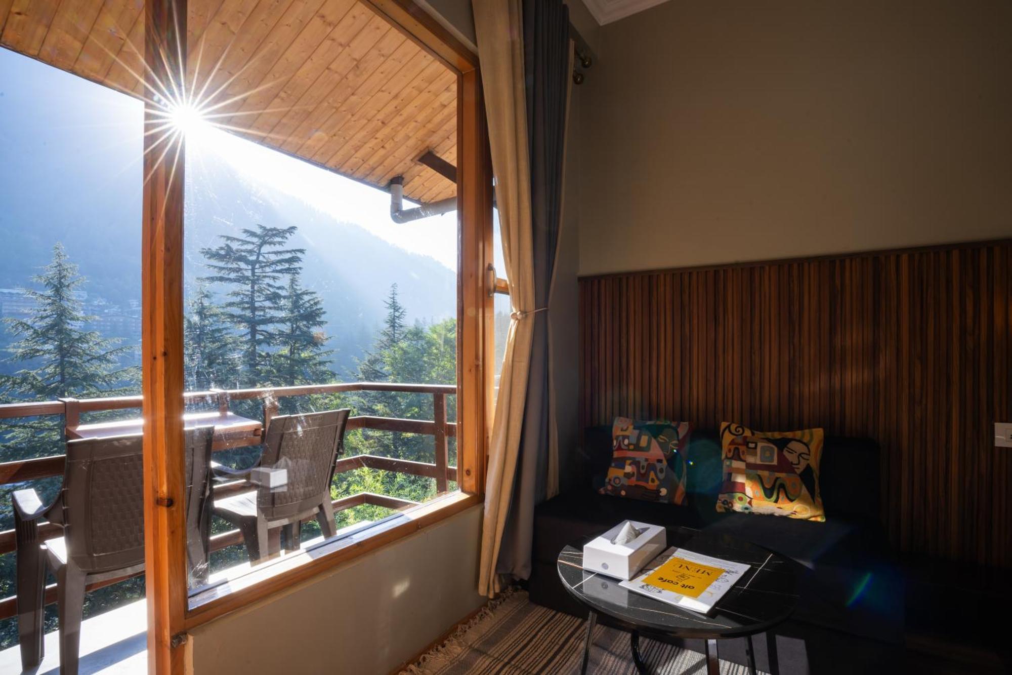 Hostel Alt Life Manali, Old