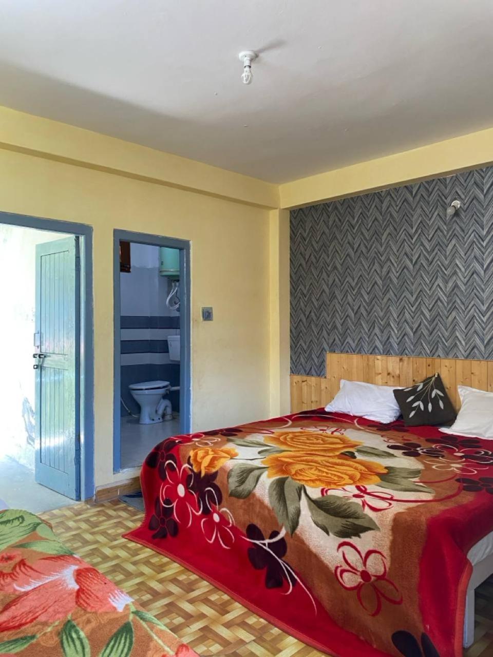 Madana Hostel *