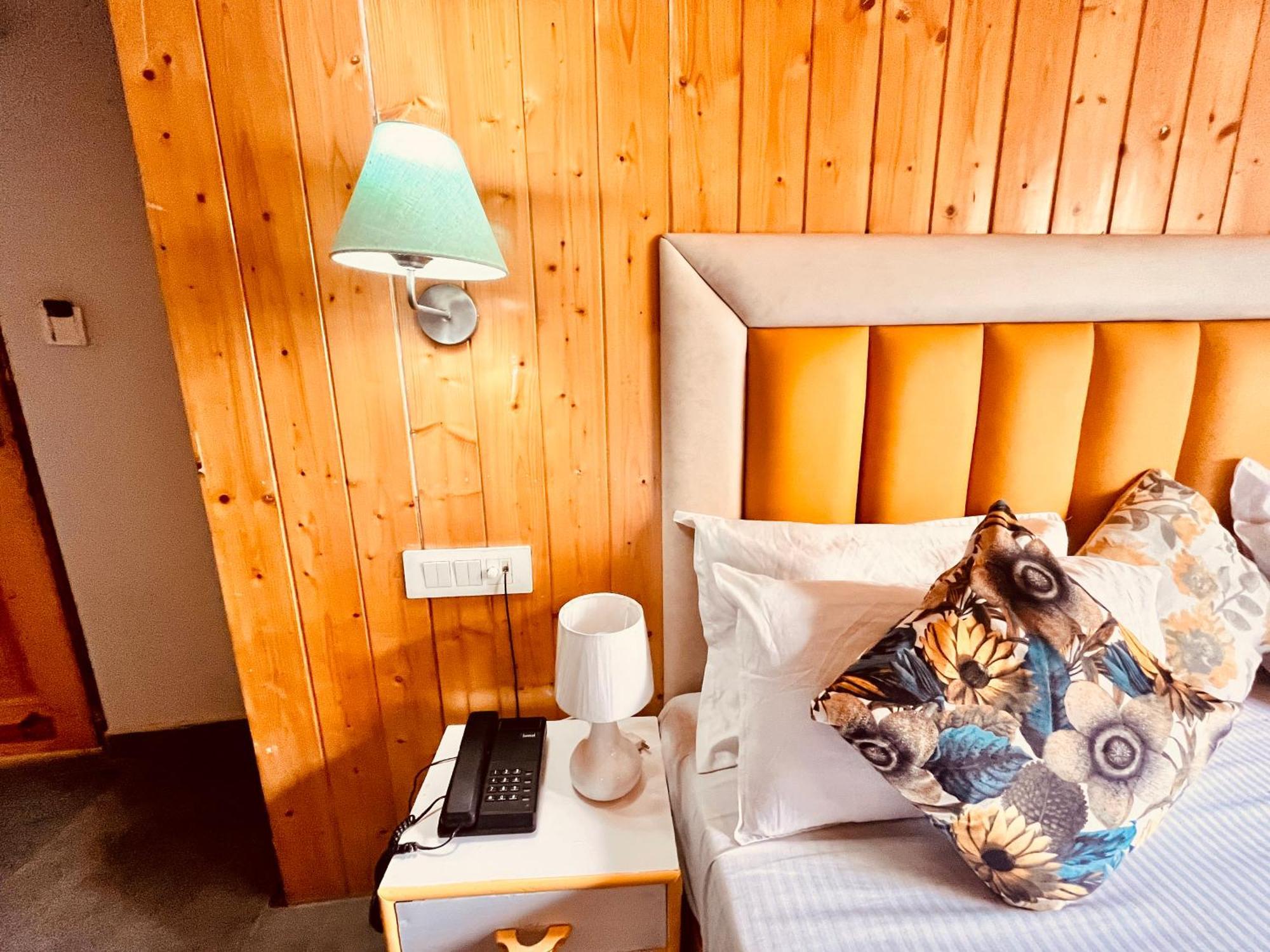 Hotel The Ganga - Affordable Luxury Near Mall Road Manali (Himachal Pradesh)