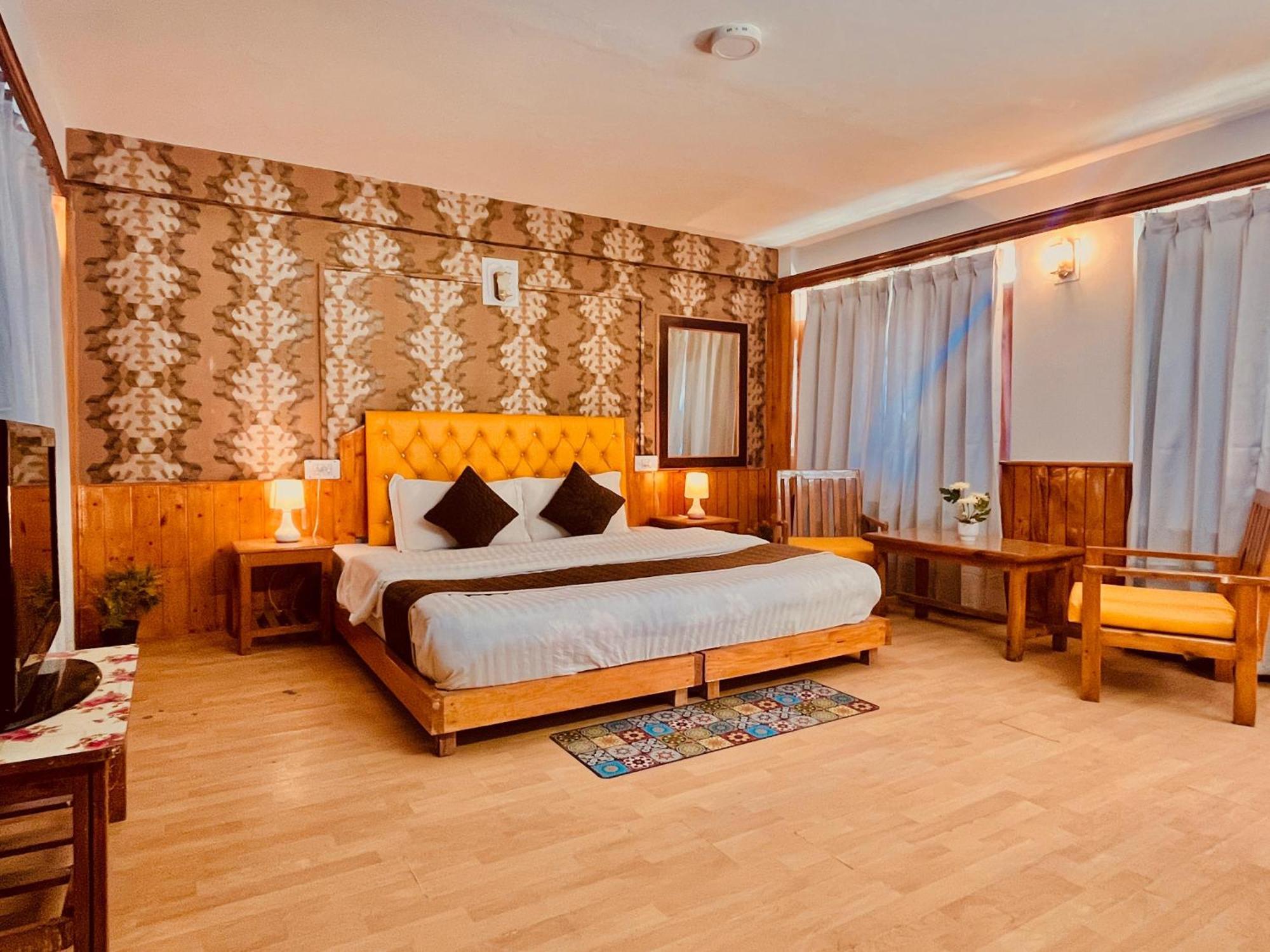 The Ganga - Affordable Luxury Near Mall Road Hotel