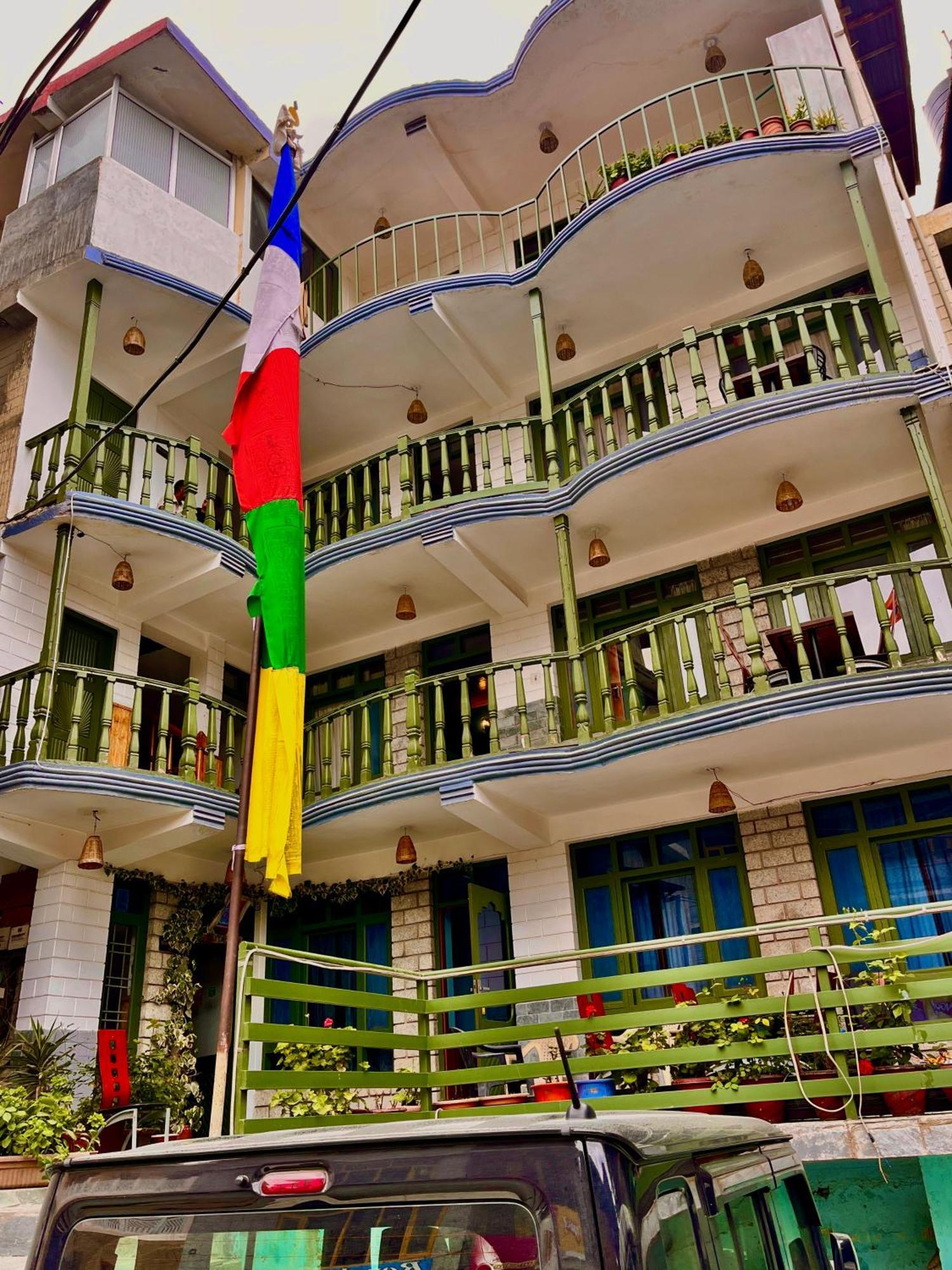 The Ganga - Affordable Luxury Near Mall Road Hotel 4*