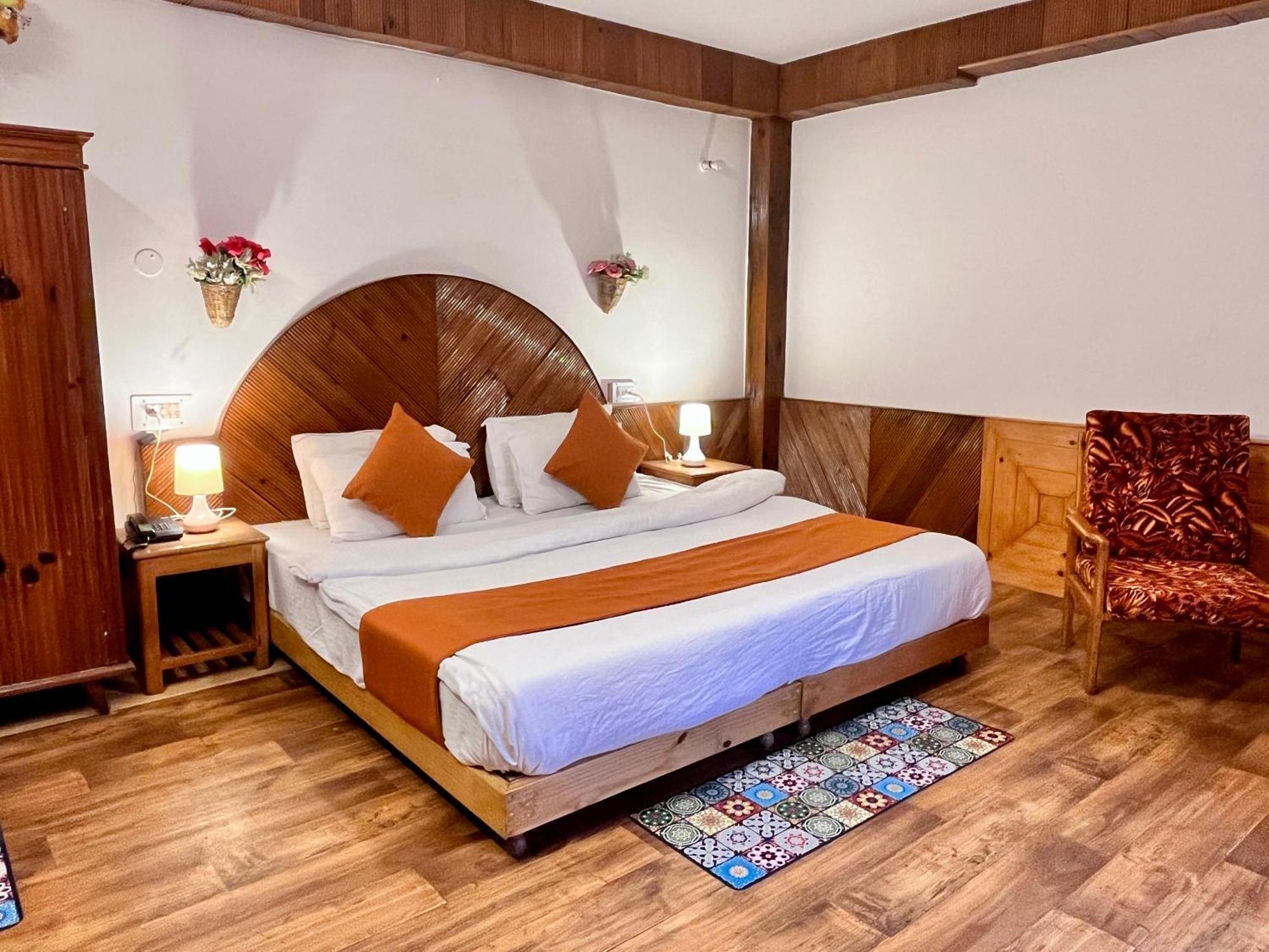 Hotel The Ganga - Affordable Luxury Near Mall Road Manali (Himachal Pradesh)