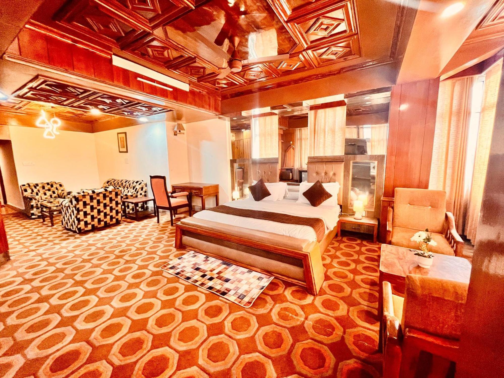 The Town House - Lavish & Luxury Near Mall Road 4* Manali (Himachal Pradesh)
