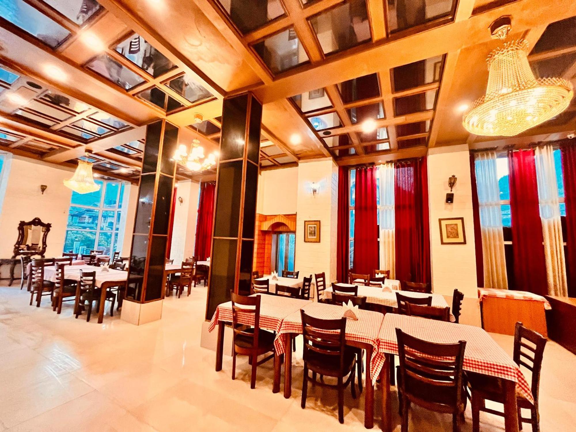 The Town House - Lavish & Luxury Near Mall Road 4* Manali (Himachal Pradesh)