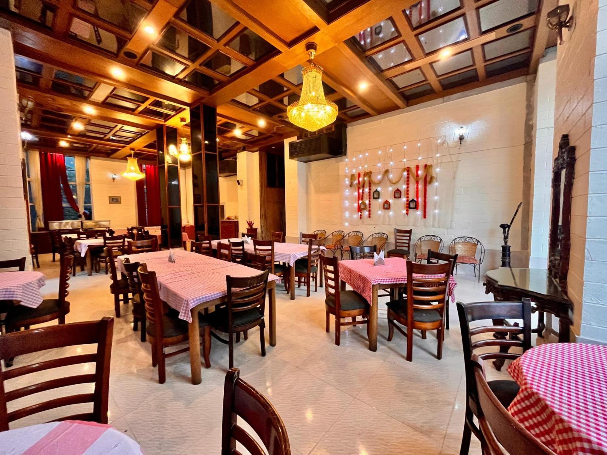 The Town House - Lavish & Luxury Near Mall Road Manali (Himachal Pradesh)