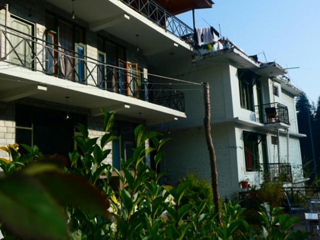 Hostel Brostel