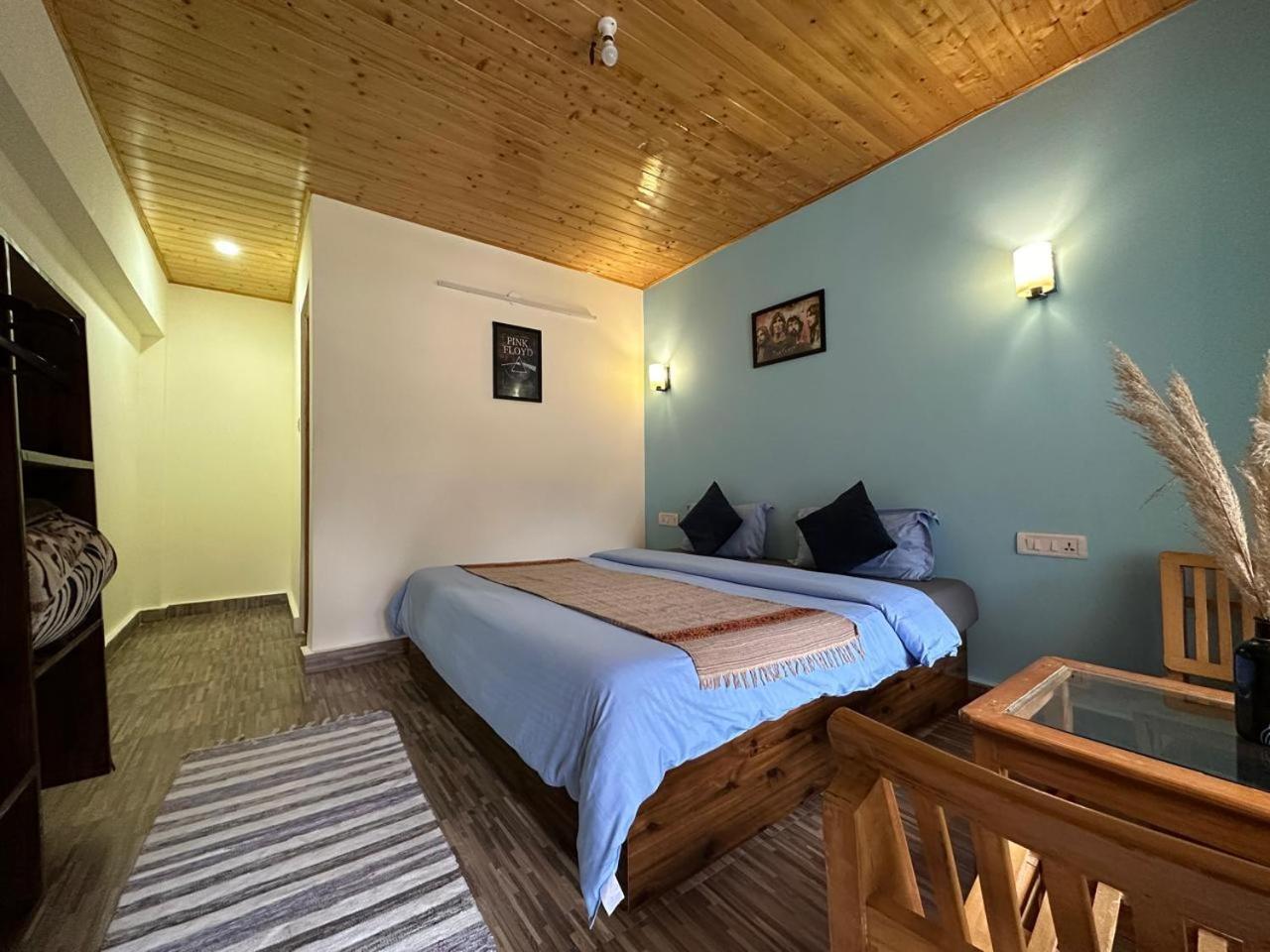 Brostel Hostel Manali (Himachal Pradesh)