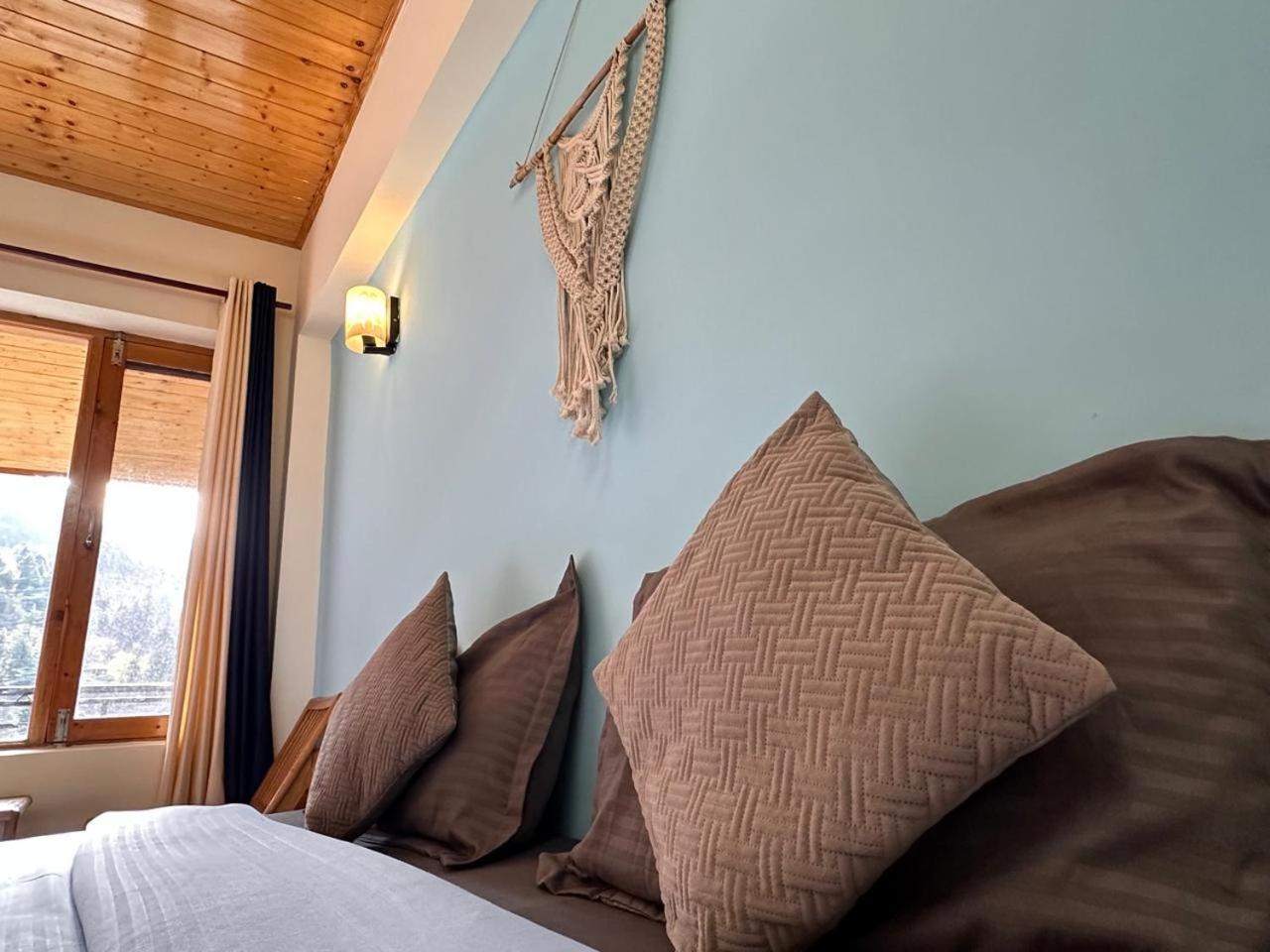 Brostel Hostel Manali (Himachal Pradesh)