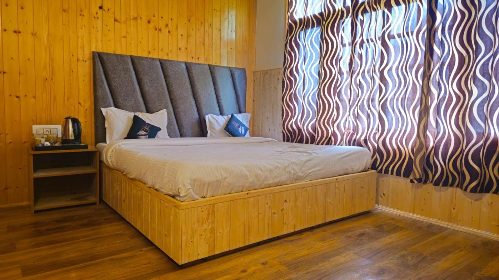 Hotel Suraj Retreat