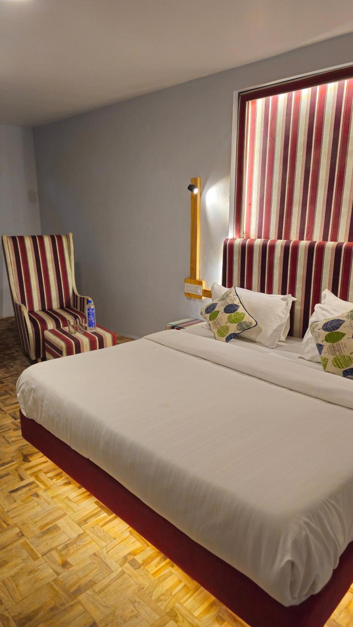 English Rose, #personal Parking, #petfriendly, #garden, #bonfire Under The Stars Guest house
