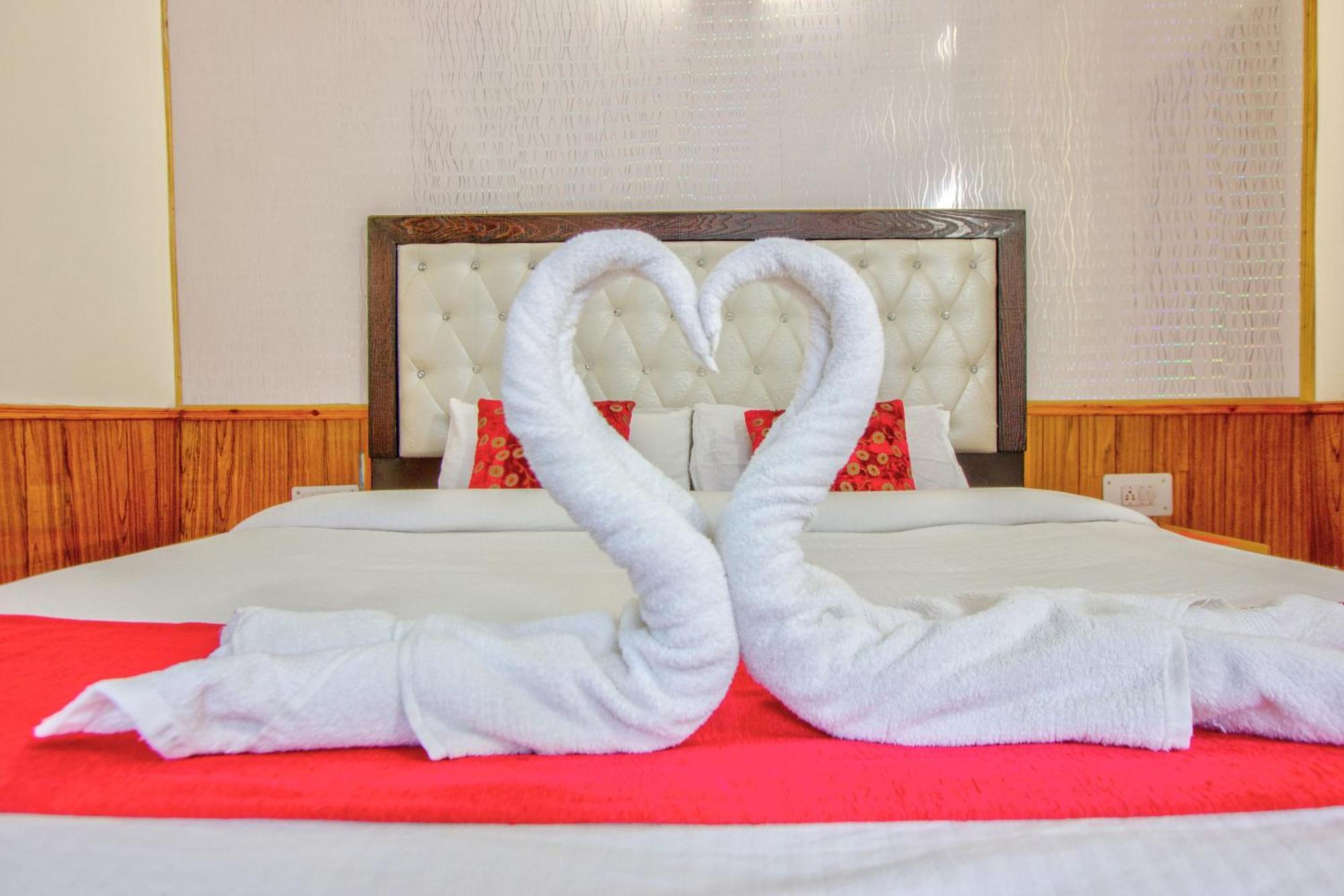 Hotel Royal The Mall Manali (Himachal Pradesh)