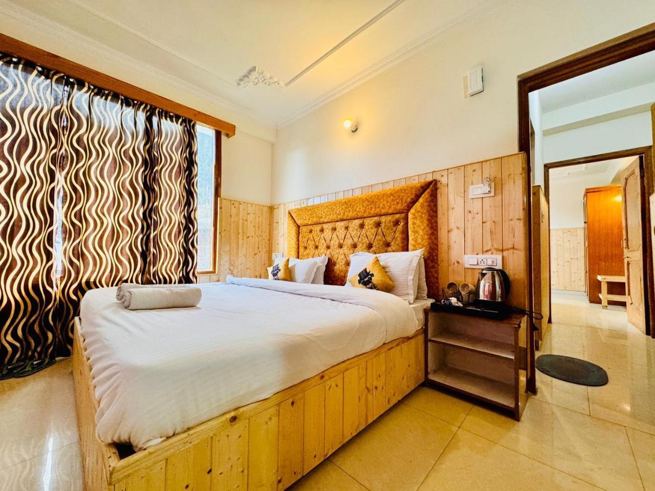 Suraj Retreat Hotel Manali (Himachal Pradesh)