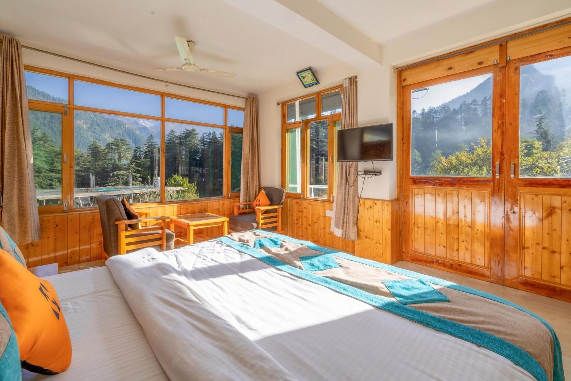 Hide-in Old Manali (Himachal Pradesh)