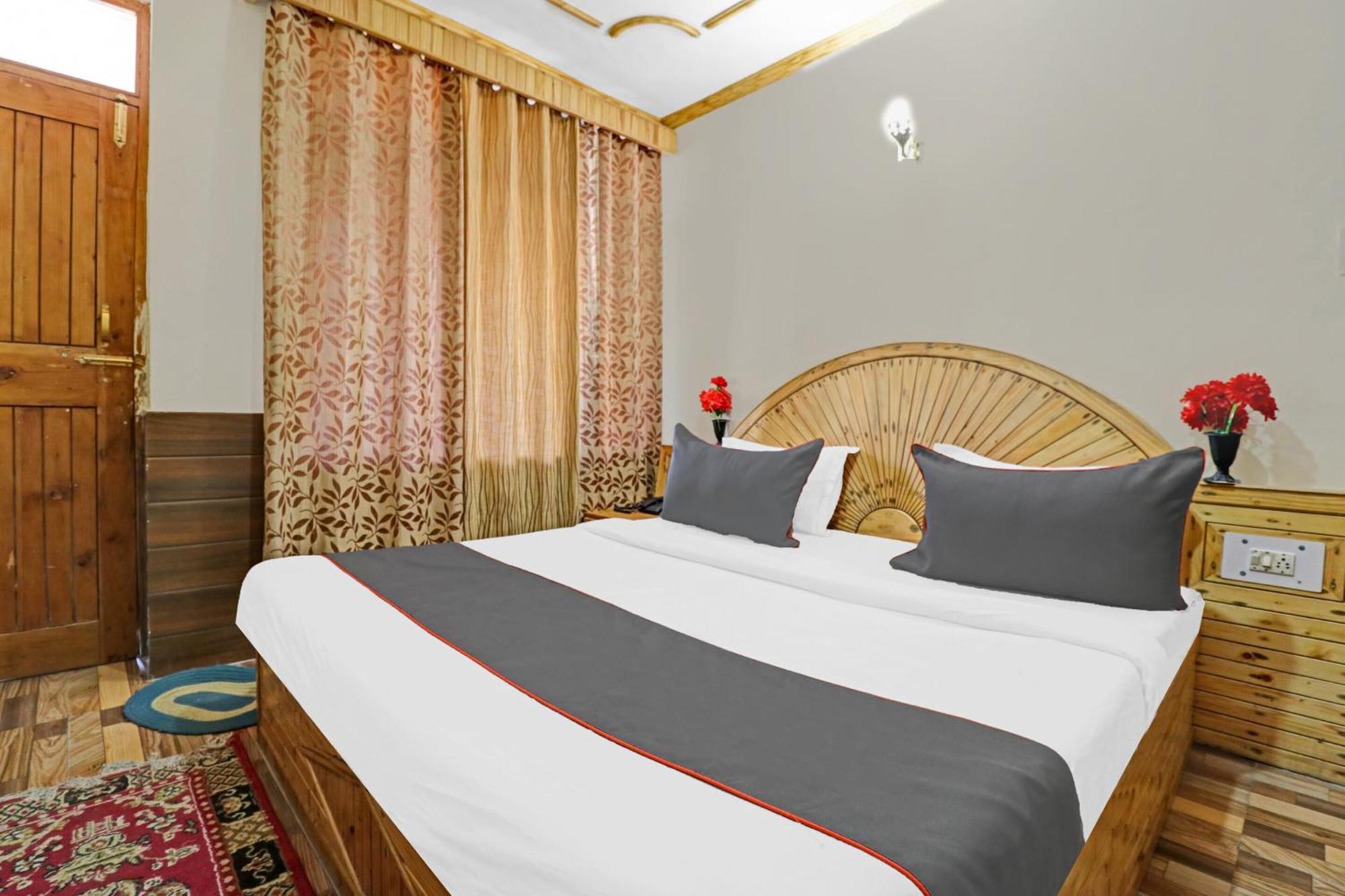 O 84991 Village Hotel