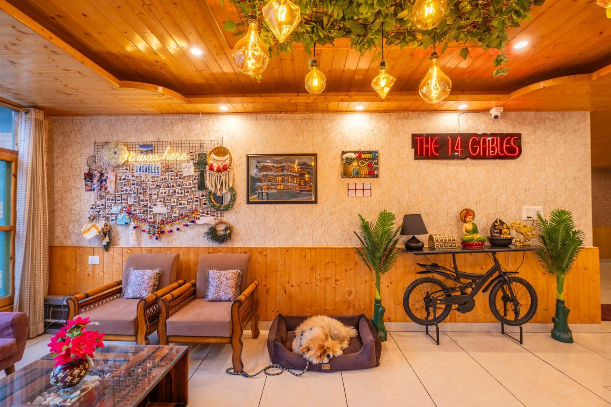The 14 Gables, A Boutique *