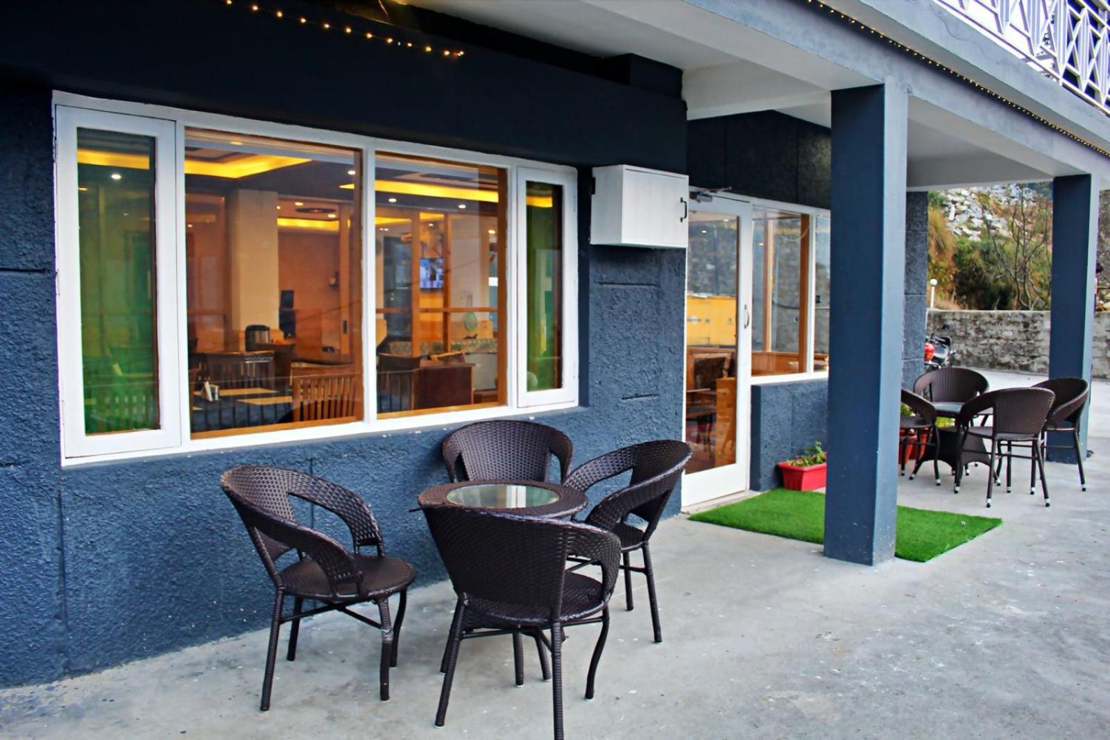 New Chandra Bhaga Guest house Manali (Himachal Pradesh)