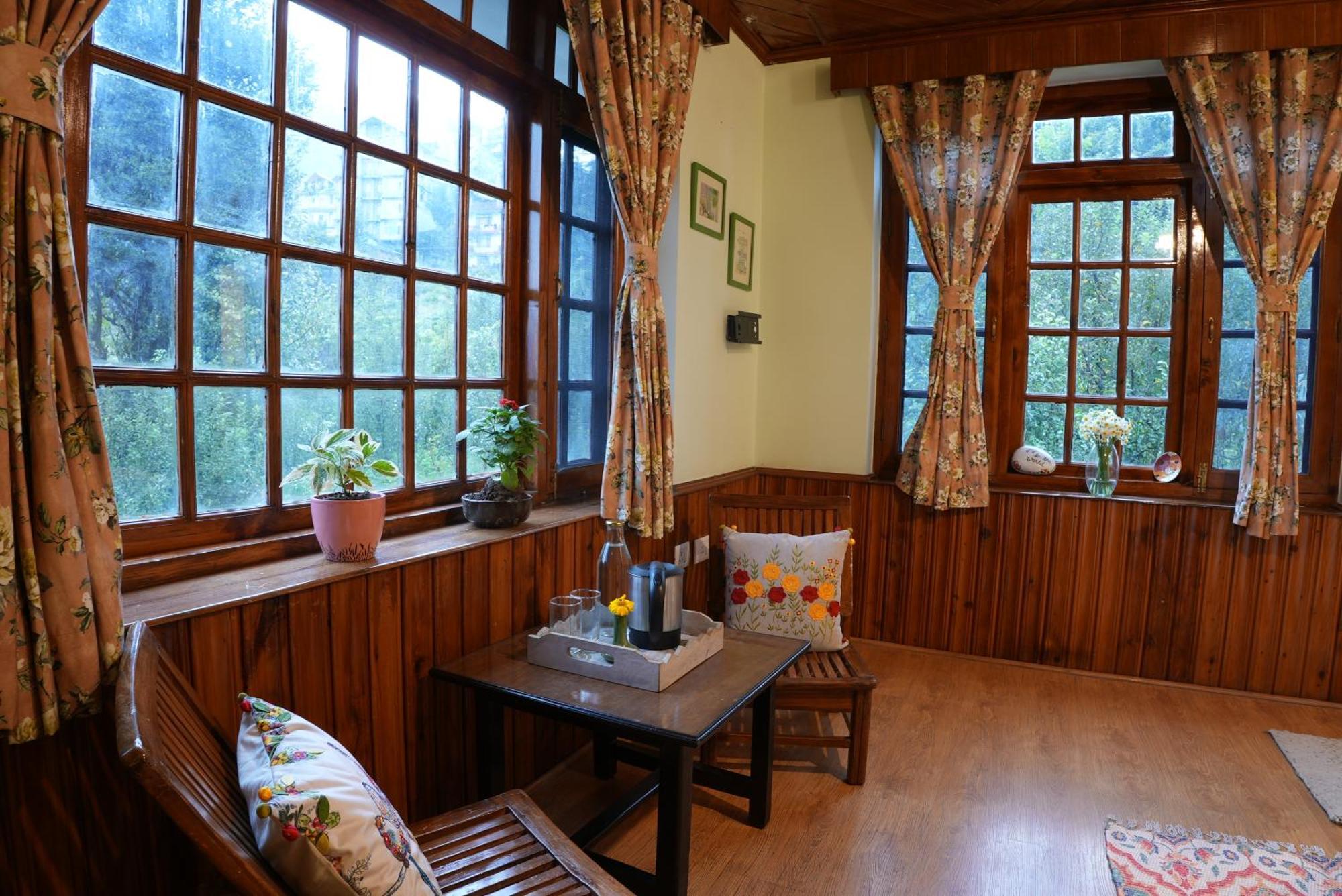 Sundazed By Edenhomes Hotel 3*