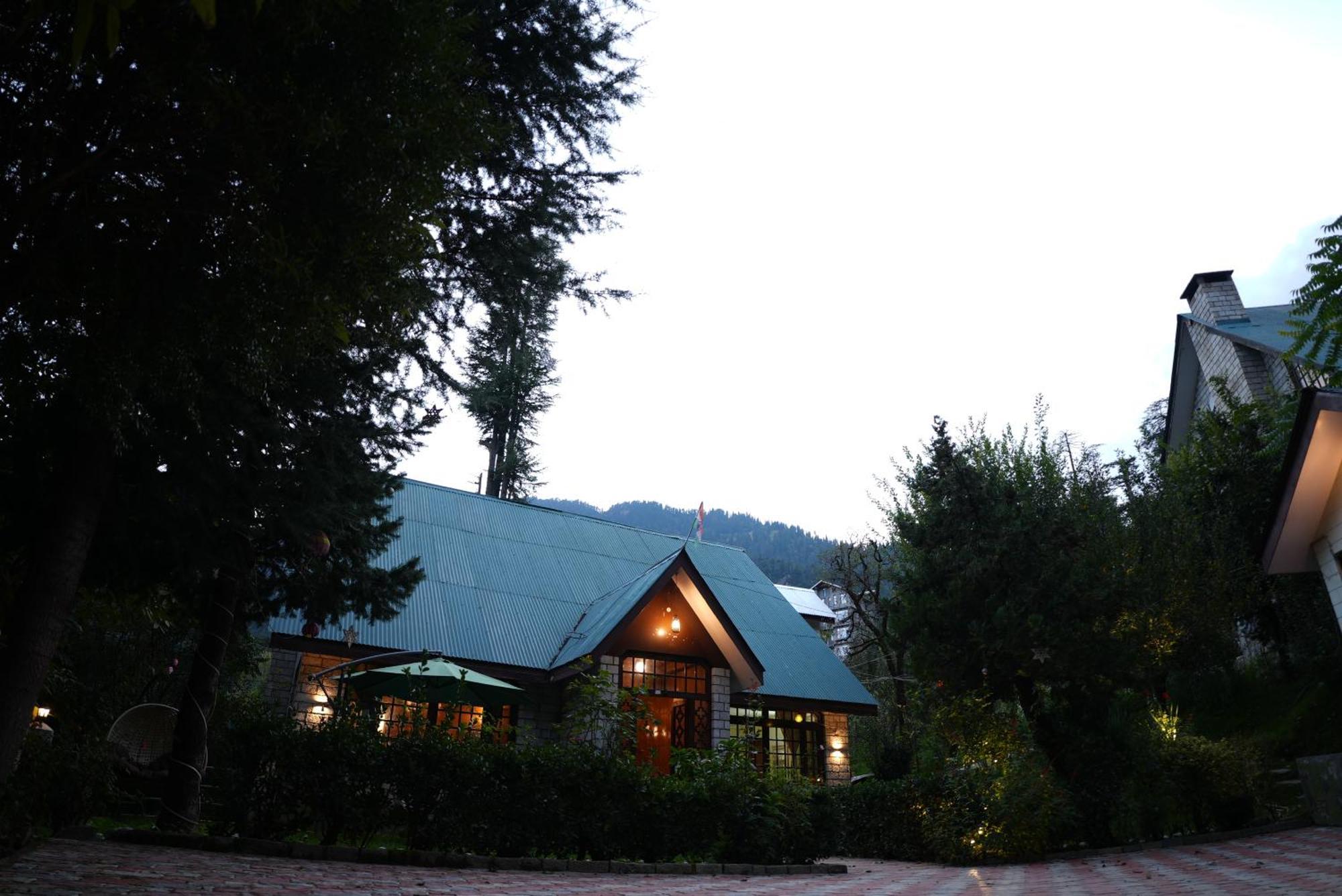 Hotel Sundazed By Edenhomes 3*