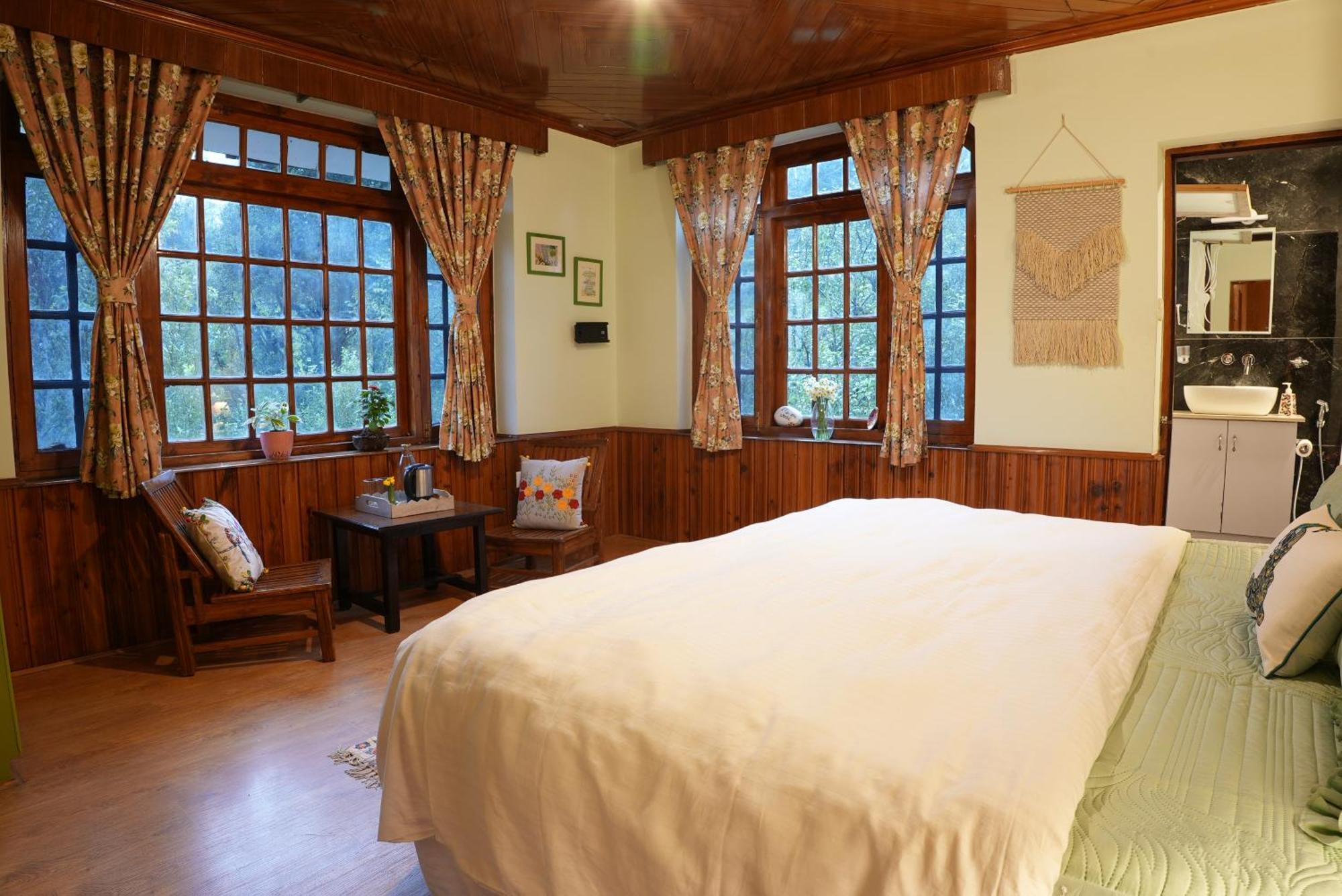 Sundazed By Edenhomes Hotel