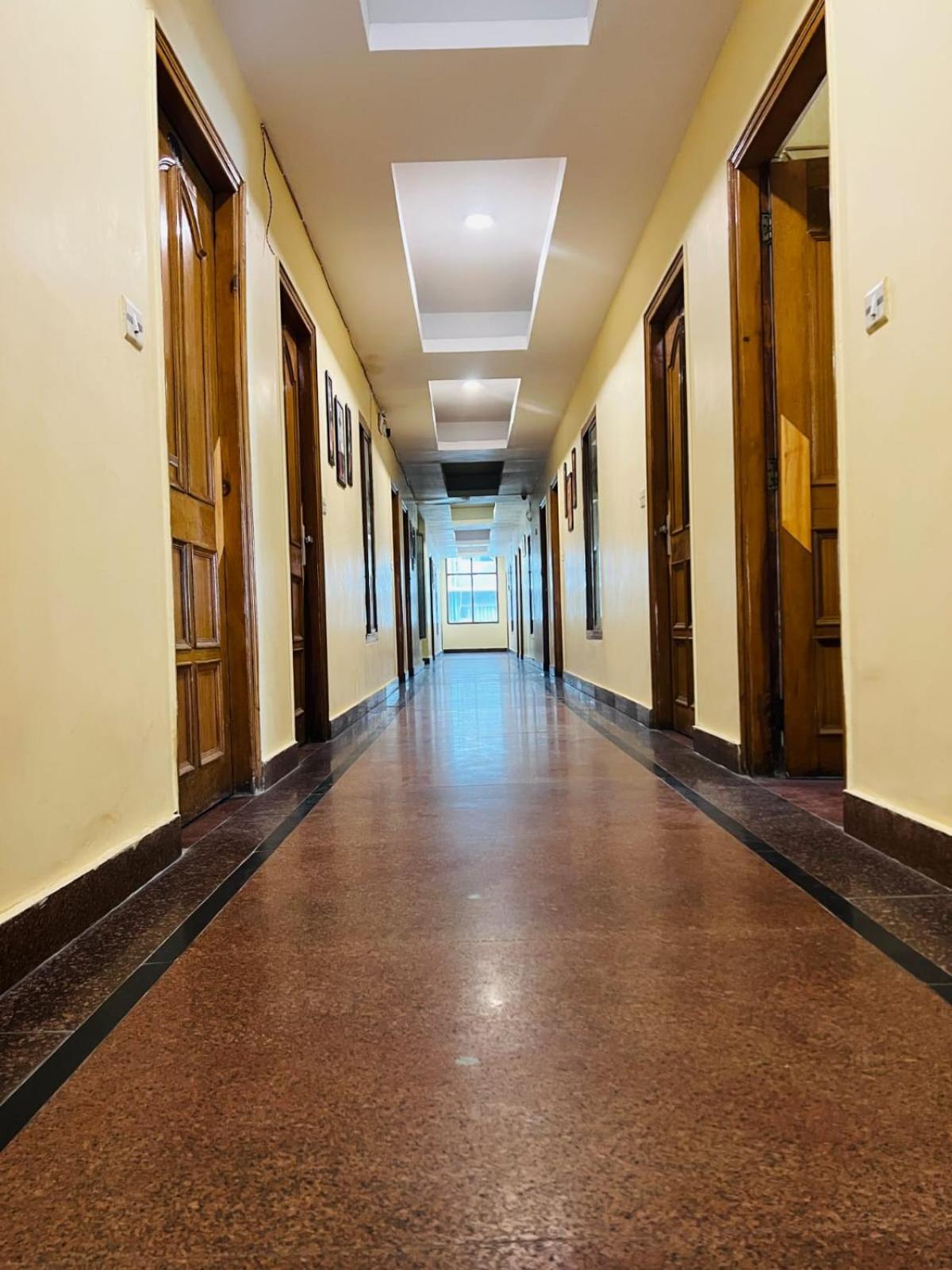 Kalinga Grand - Luxury Comfort !! Travellers Delight !! Budget Friendly !! Prime Location !! Guest Favourite Hotel
