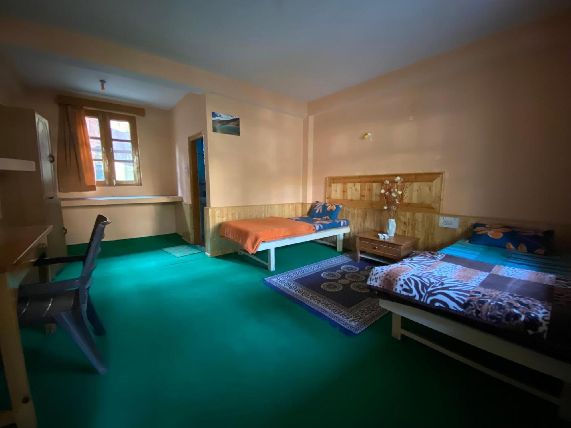 Guest house Moonlight By Kaafeela Manali (Himachal Pradesh)