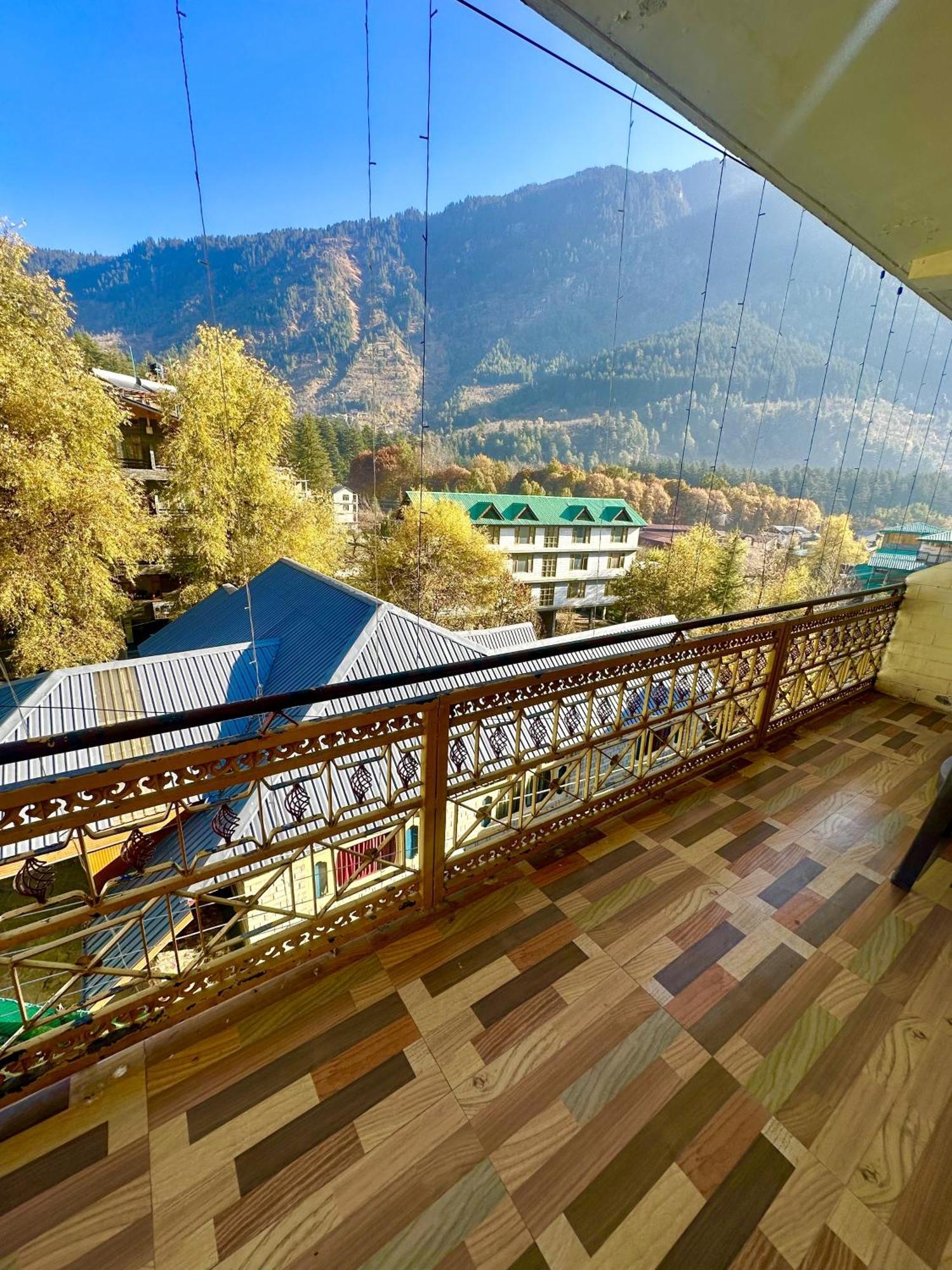 Hotel Himalayan Regency #nearmallroad #primelocation 3*
