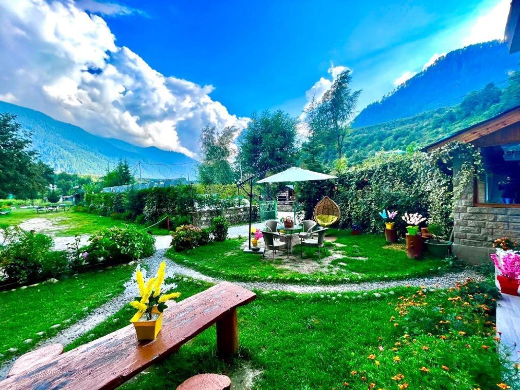 Hotel Himalayan Fort Resort, - ! Riverside Property !! Big Lawn With Bonfire !! Best Selling !! Scenic River & Mountais View !! Big Parking !! Luxury Balcony !! Playing Zone !! Property Of The Year ! M 98160-43600 Manali (Himachal Pradesh)