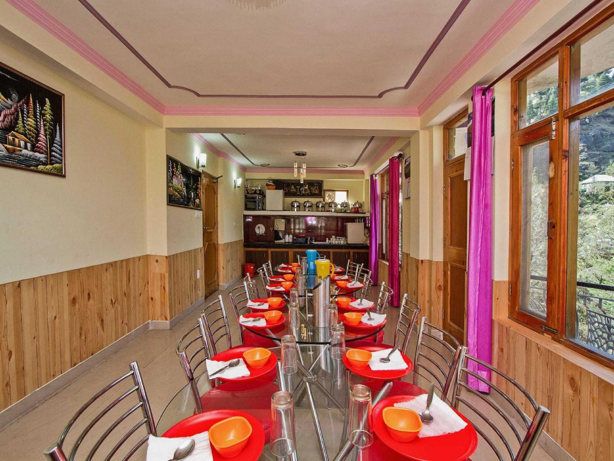 O Antriksh Hotel