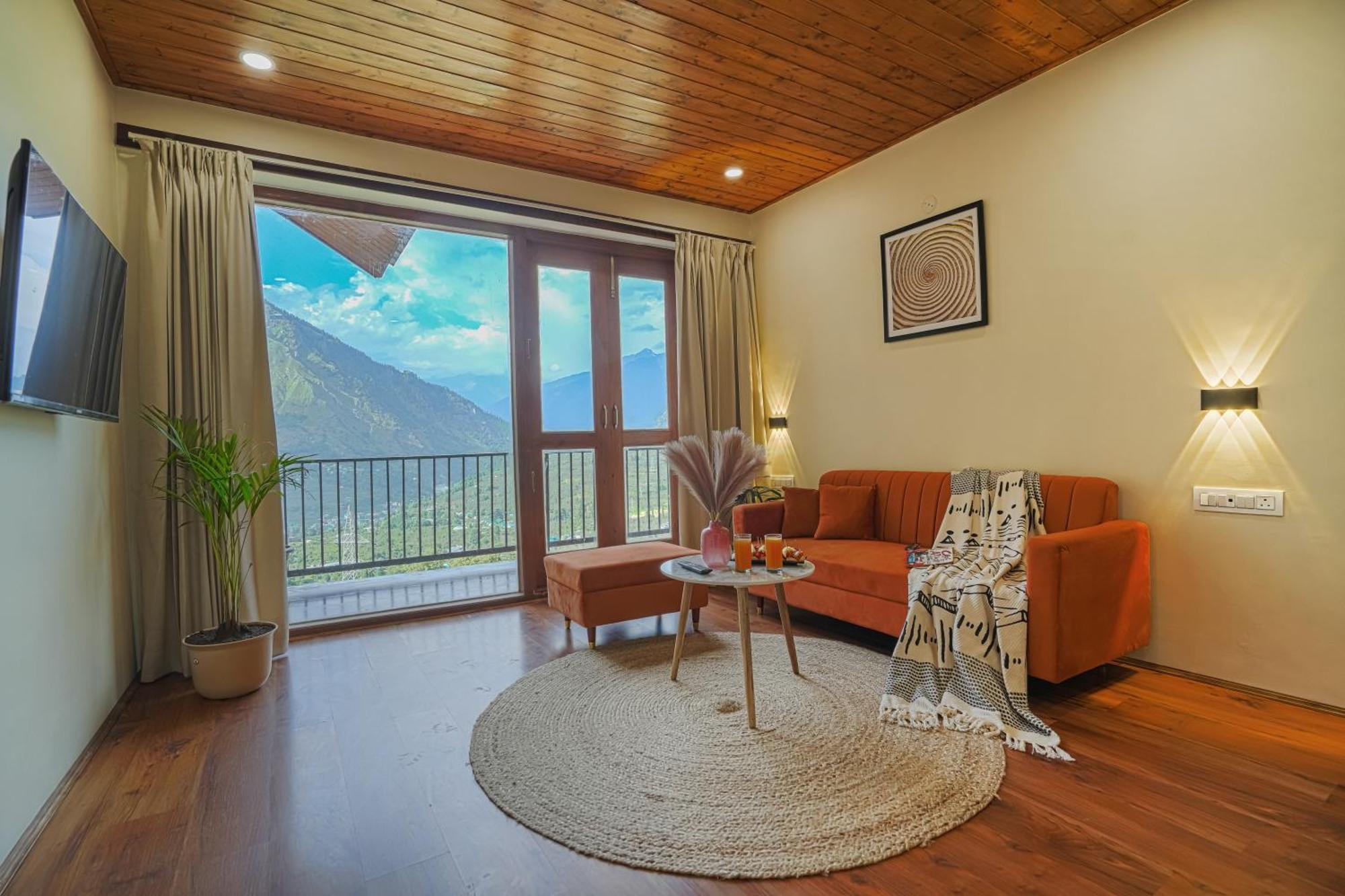 Villa Saffronstays House Of Soyl Manali (Himachal Pradesh)