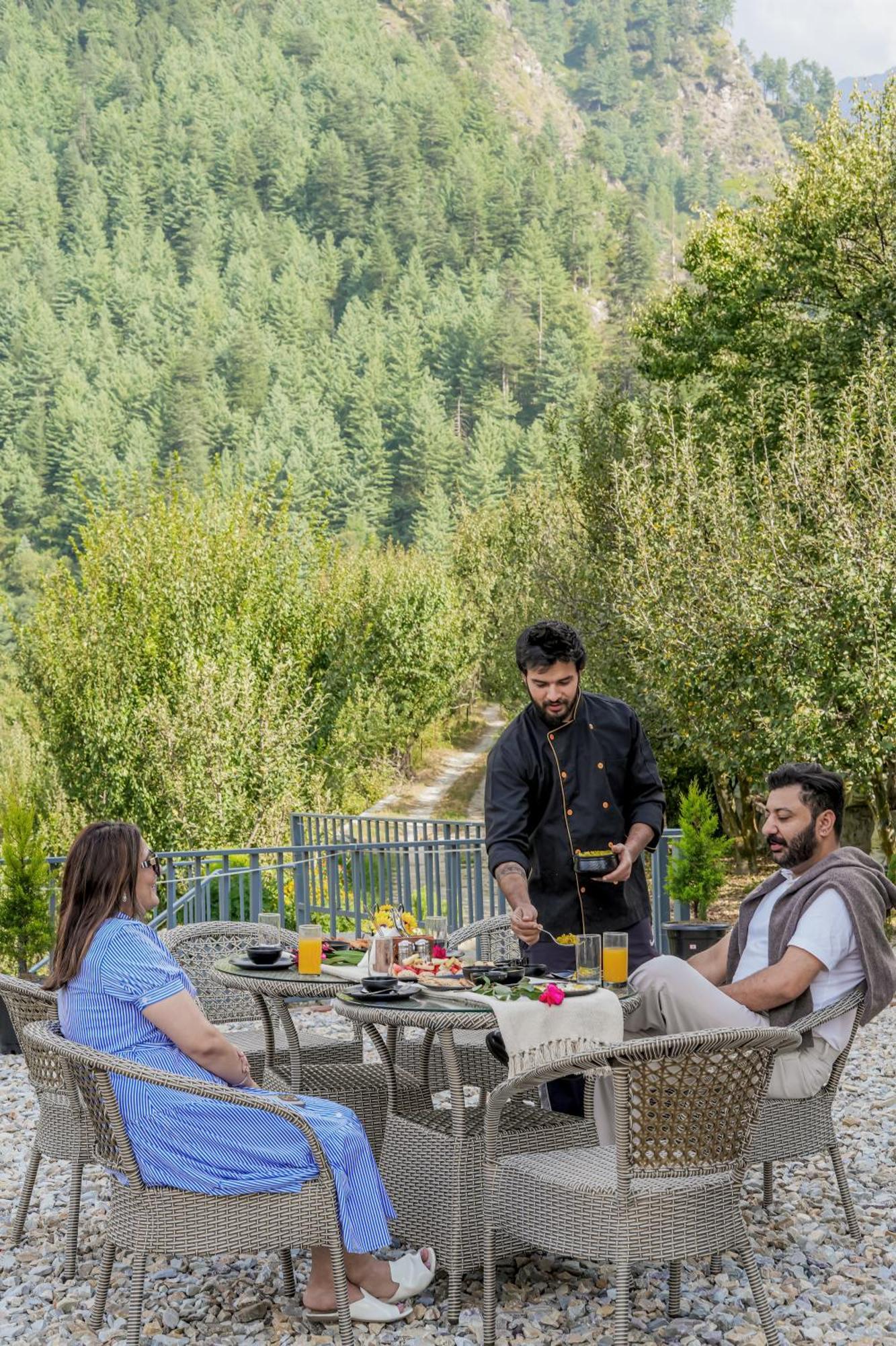 Saffronstays House Of Soyl Villa Manali (Himachal Pradesh)