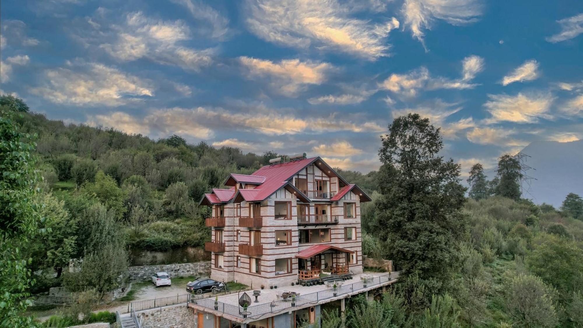 Saffronstays House Of Soyl Manali (Himachal Pradesh)