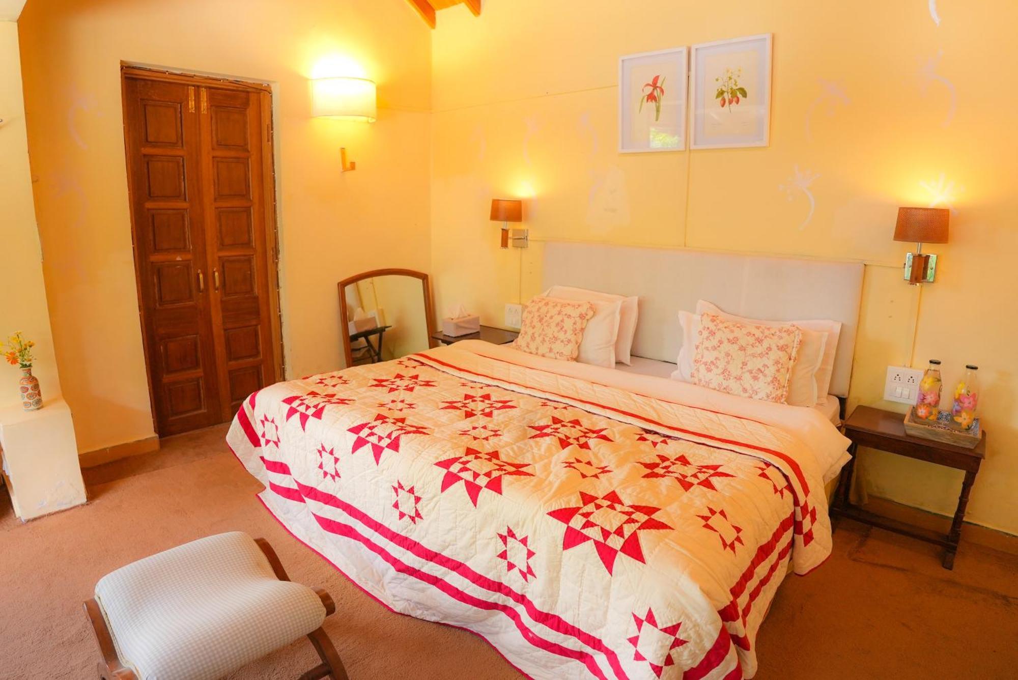 Nalagarh Loghuts By Edenhomes 3* Manali (Himachal Pradesh)