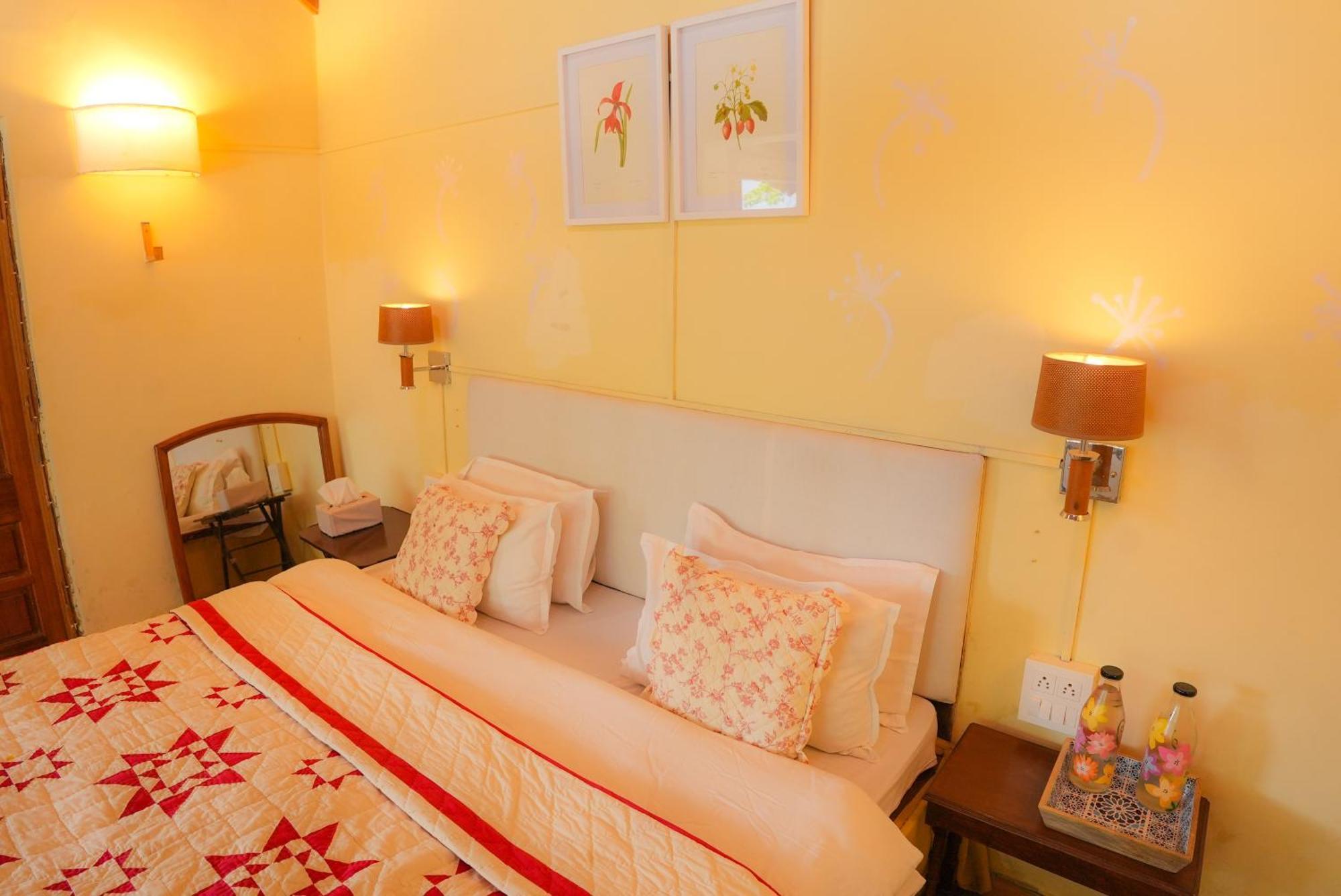 Nalagarh Loghuts By Edenhomes Hotel