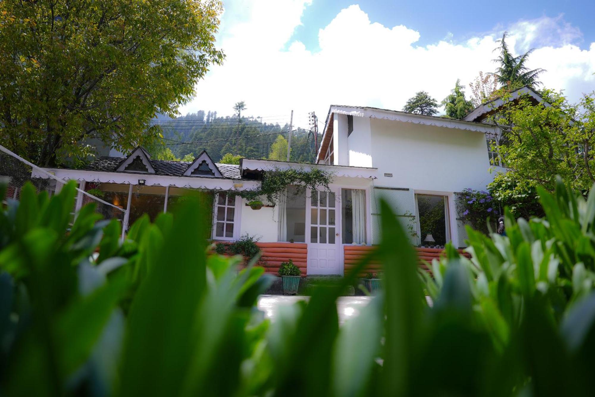 Nalagarh Loghuts By Edenhomes Hotel Manali (Himachal Pradesh)