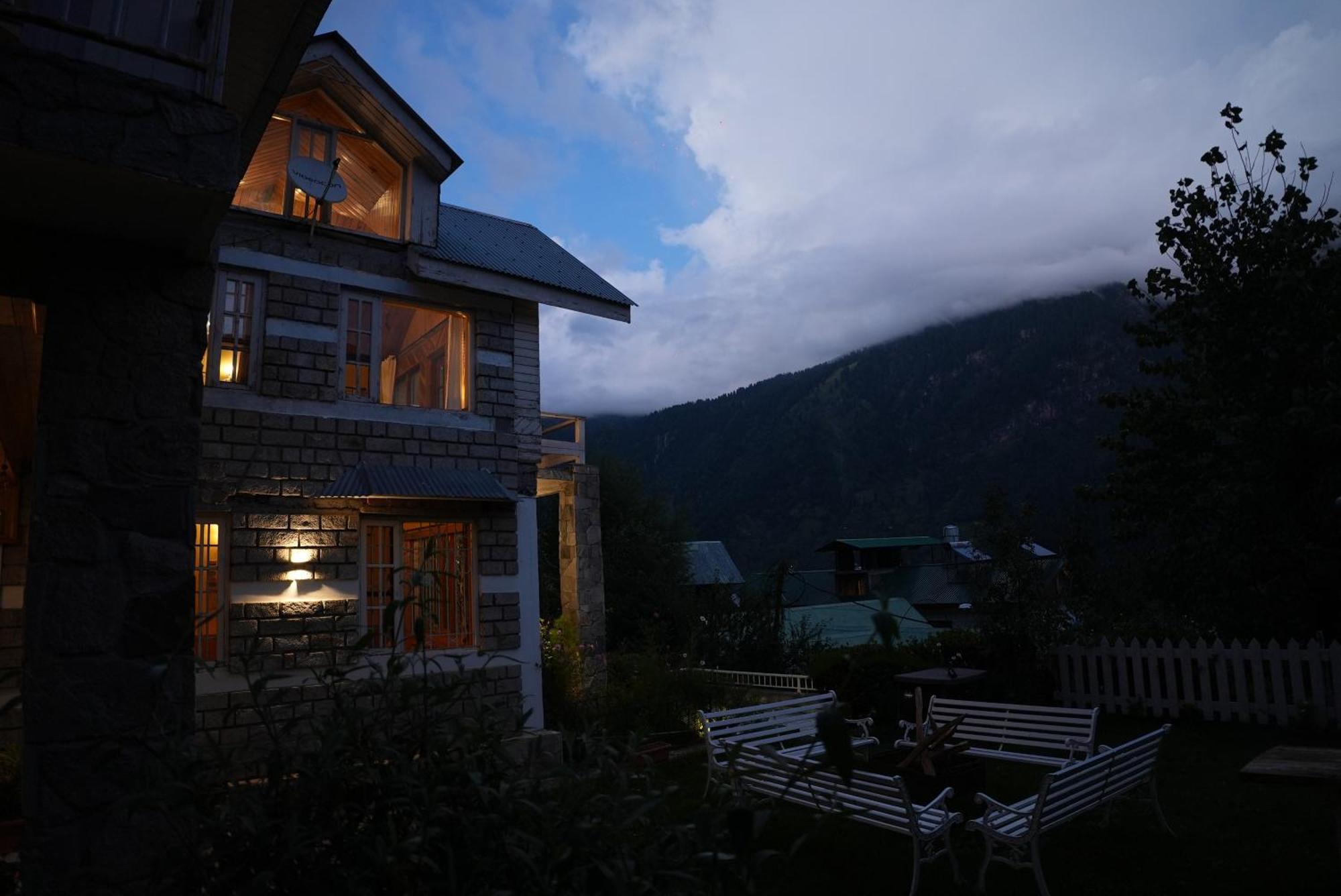 Westwoodvilla By Edenhomes Hotel