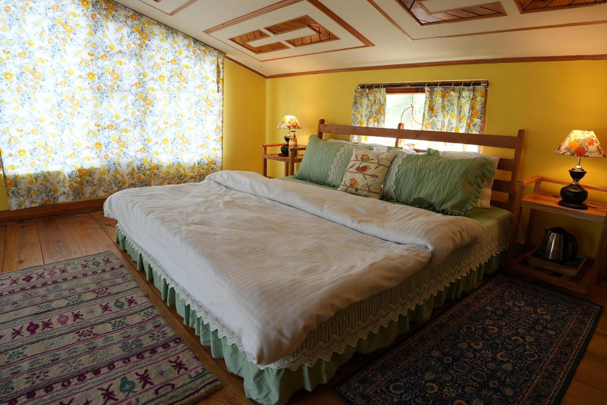 Hotel Westwoodvilla By Edenhomes