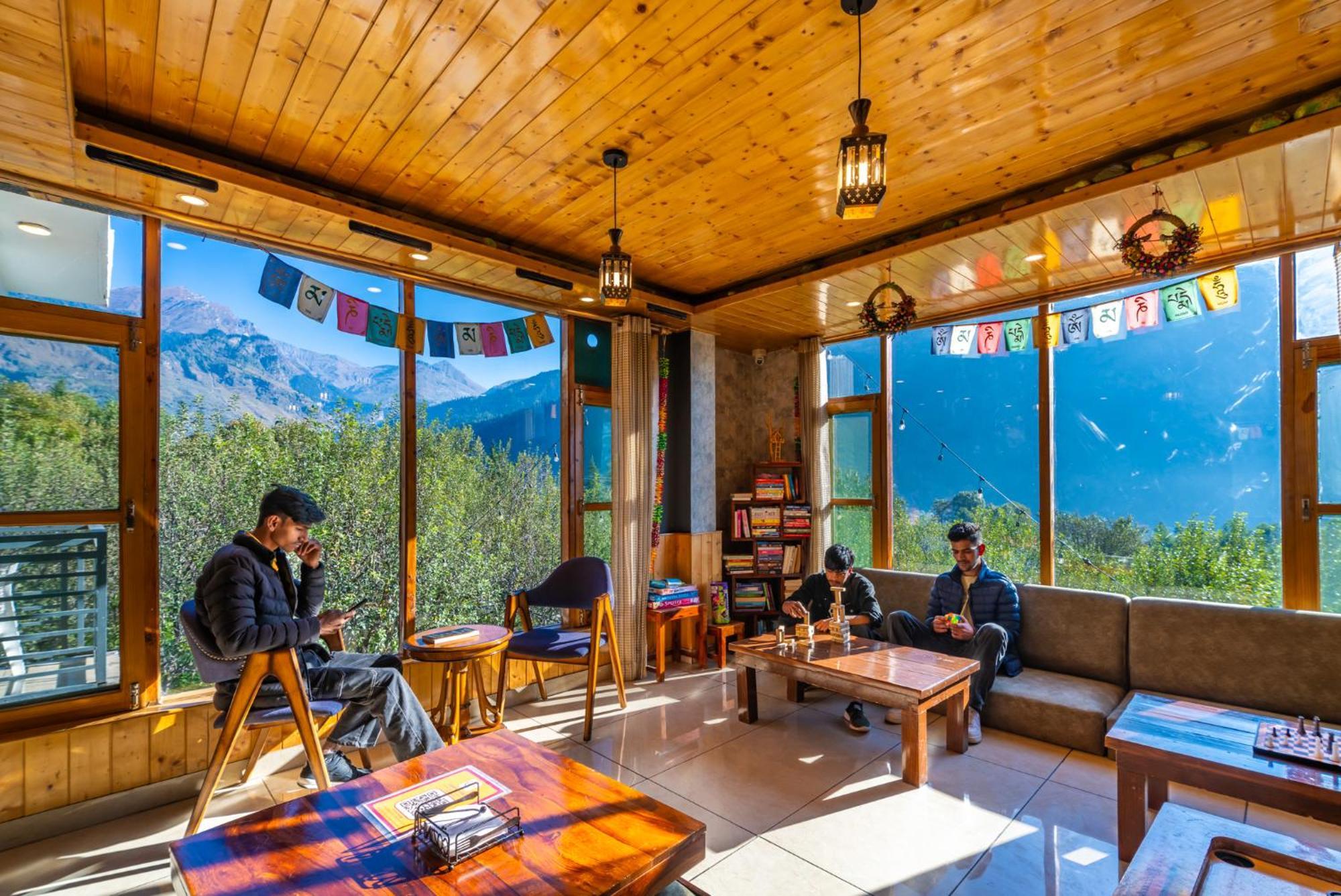Hotel The 14 Gables, A Boutique Manali (Himachal Pradesh)